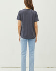 LINEN BLEND V-NECK TEE