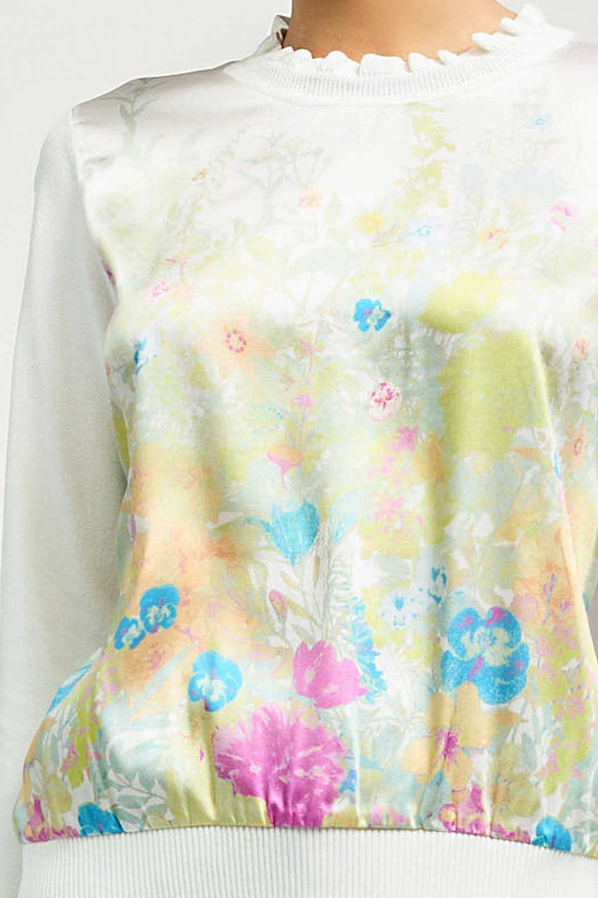 FLORAL SATIN FRONT KNIT TOP