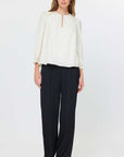 EMBROIDERED KEYHOLE PEASANT BLOUSE