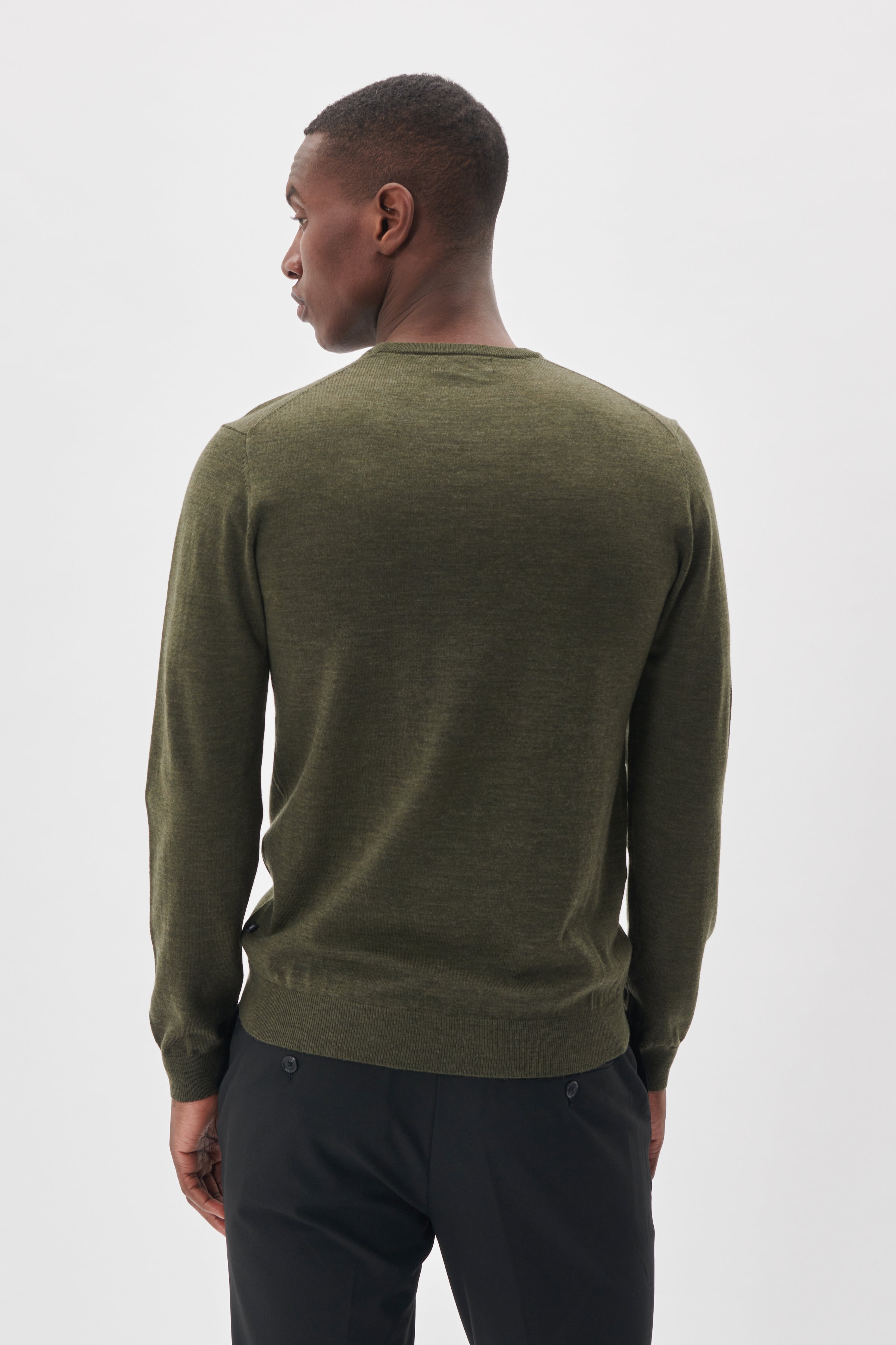 MAGRATE MERINO CREW NECK SWEATER