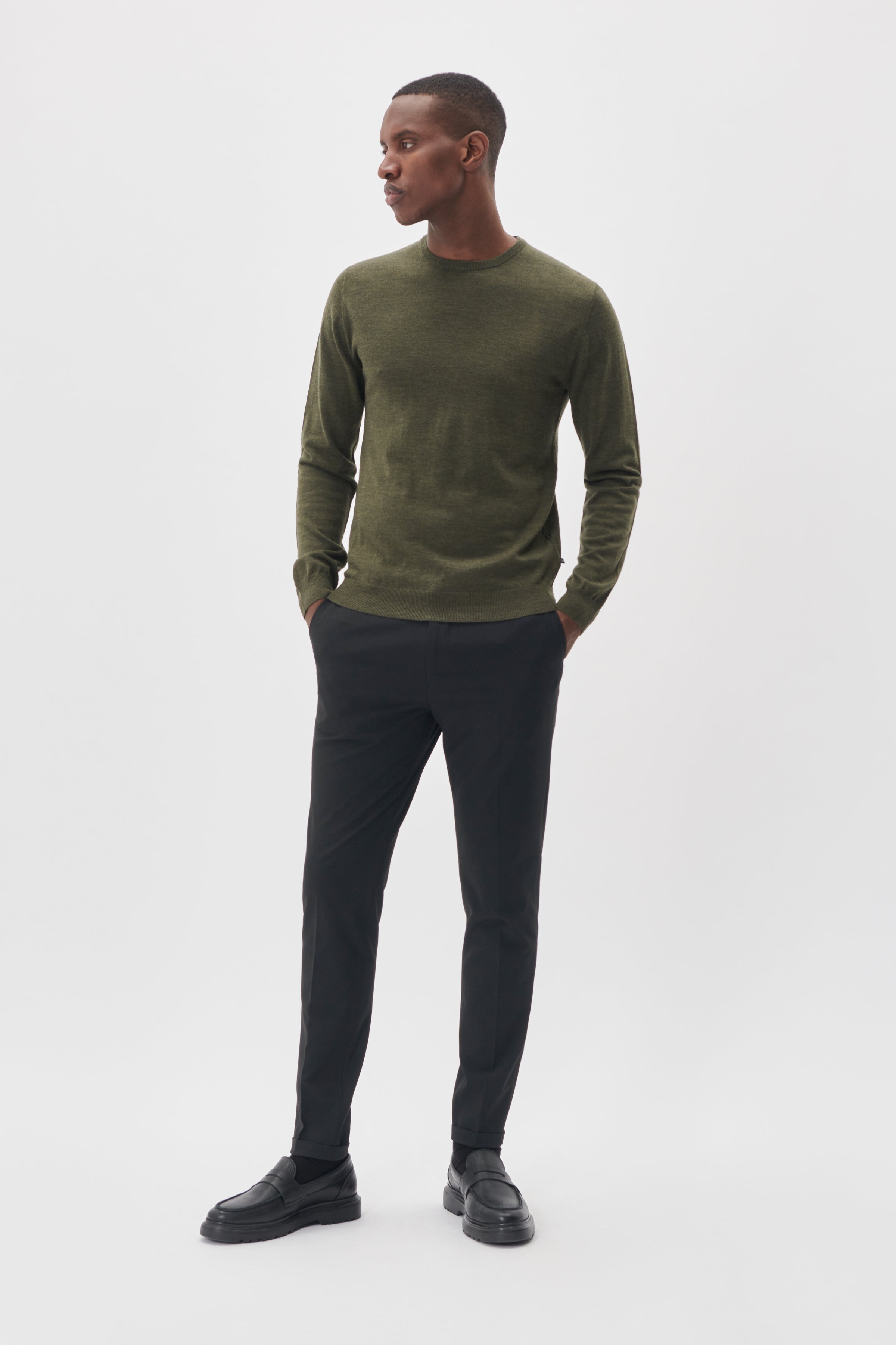 MAGRATE MERINO CREW NECK SWEATER
