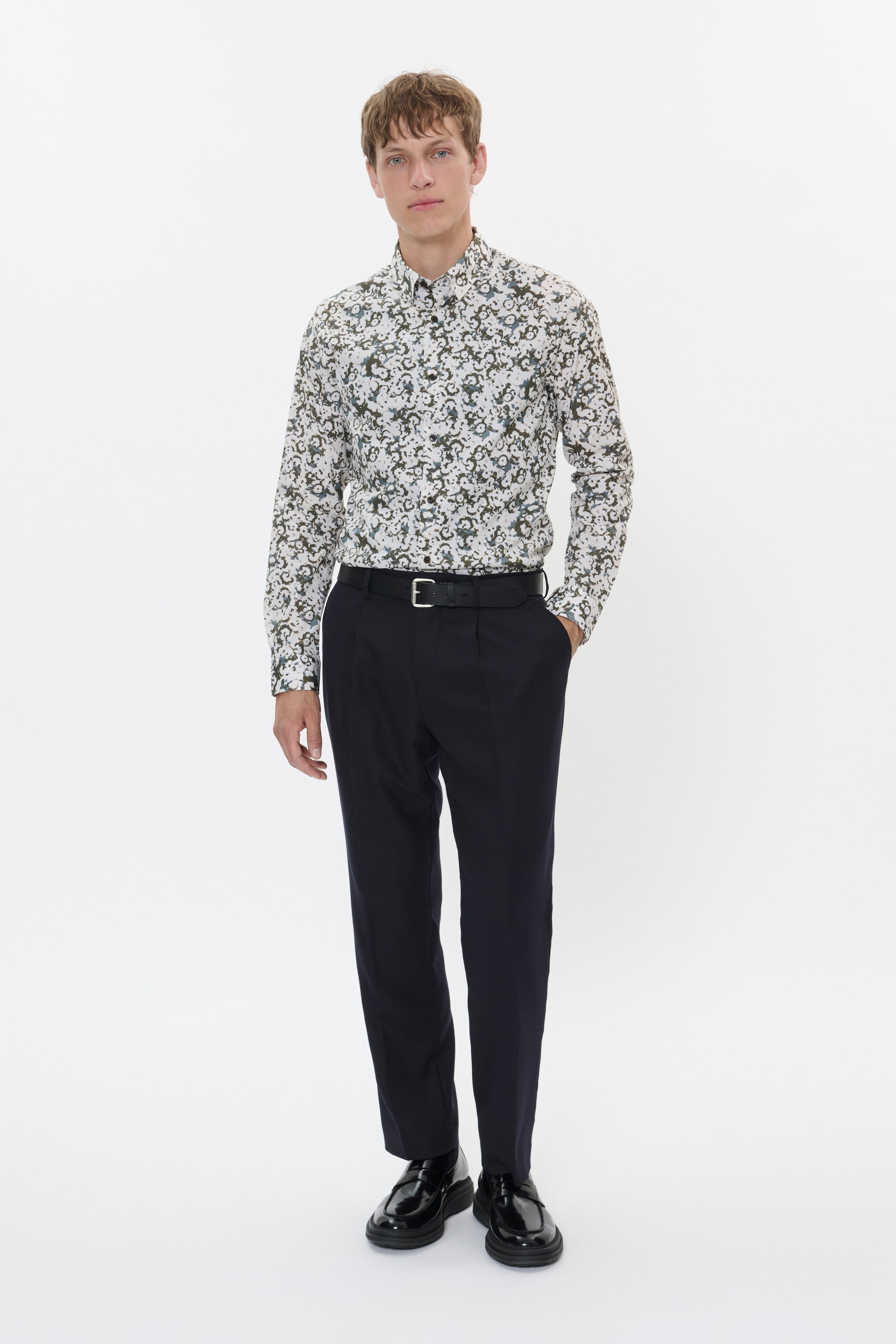 MATROSTOL BUTTON UP FLORAL LONG SLEEVE SHIRT