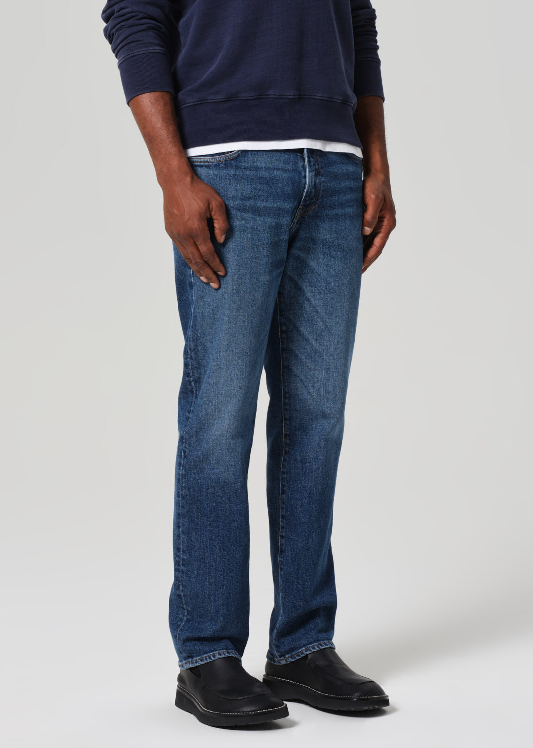 ELIJAH RELAXED STRAIGHT IN FALLING WATER