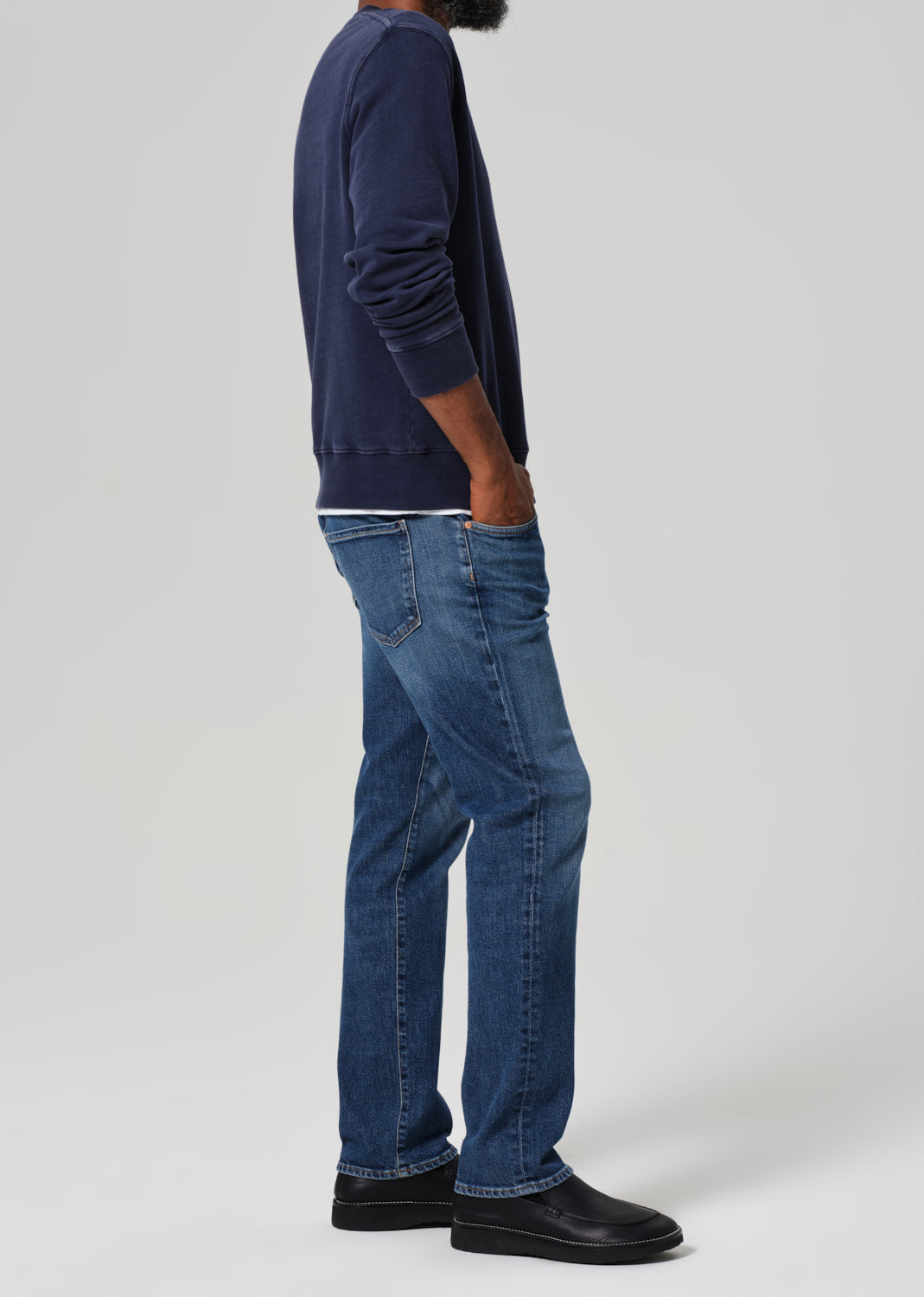 ELIJAH RELAXED STRAIGHT IN FALLING WATER