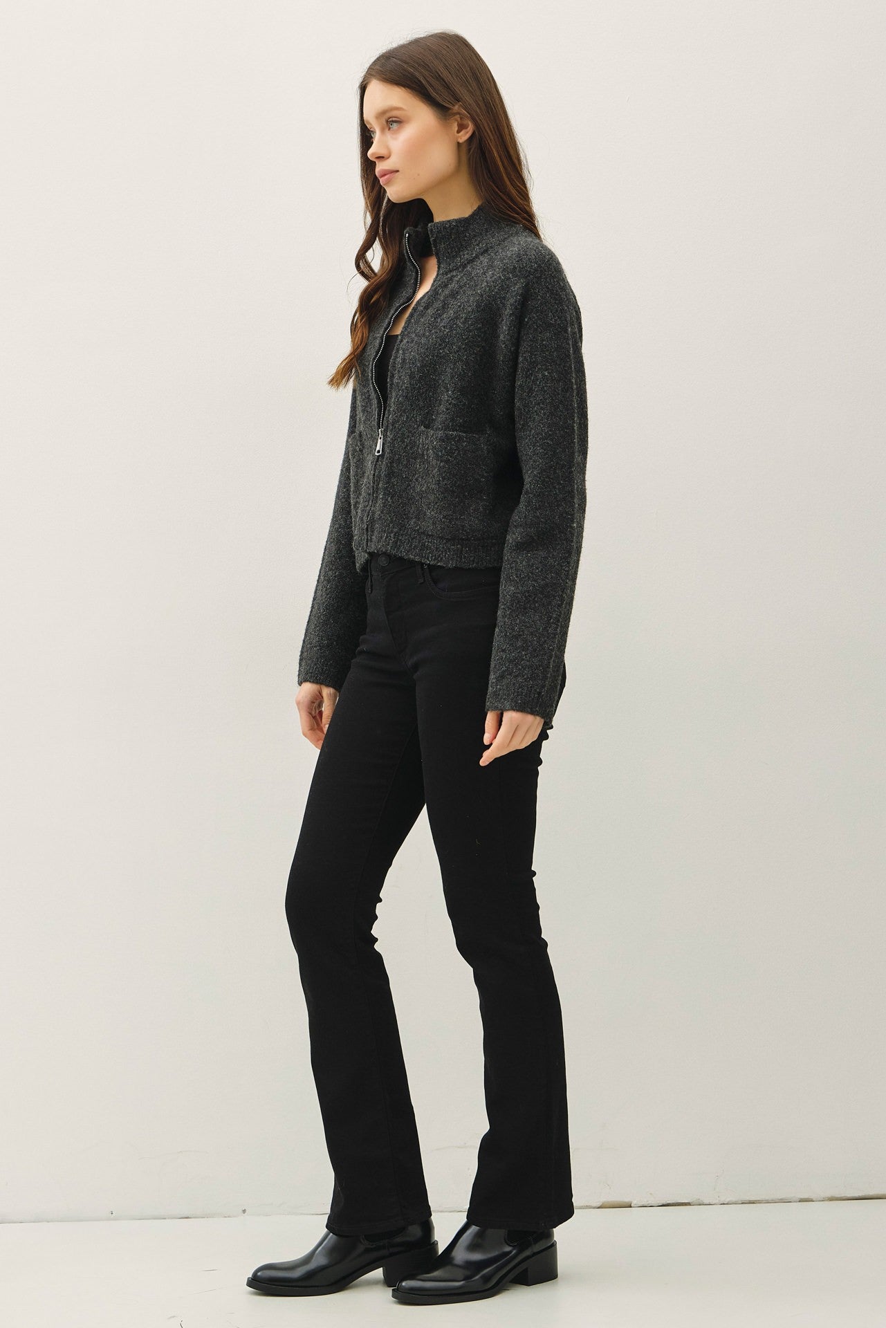 ZIP FRONT CROP CARDI