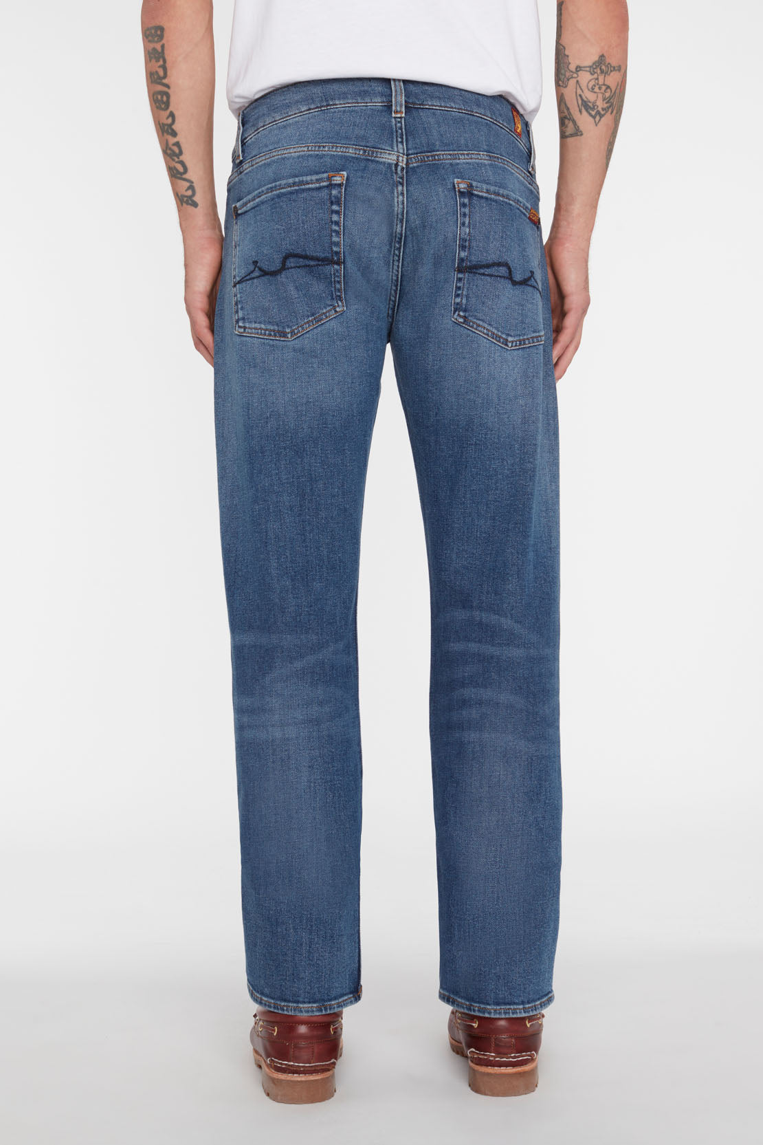 THE STRAIGHT IN GASP