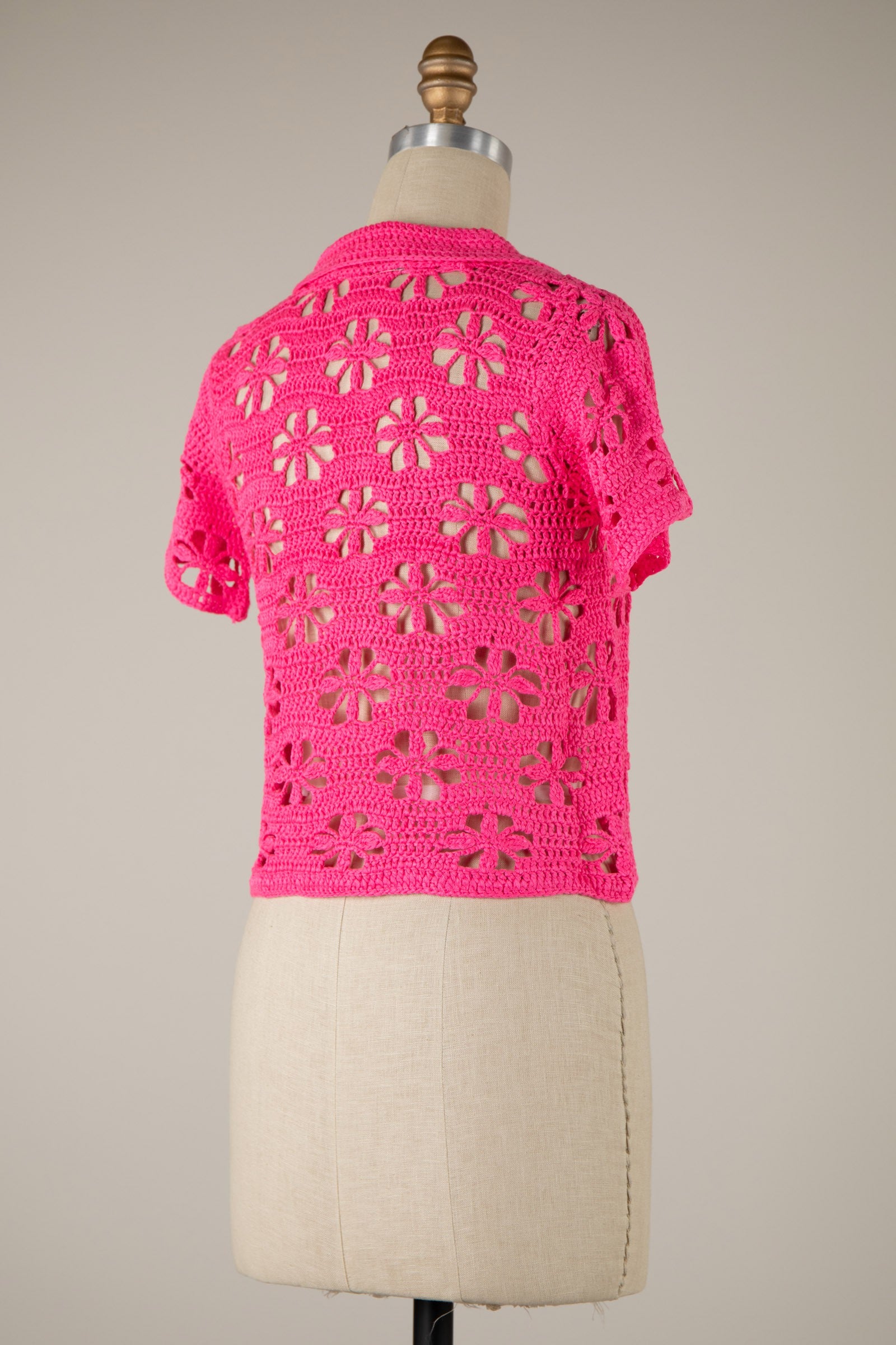 CROCHET FLOWER SHORT SLEEVE CARDI