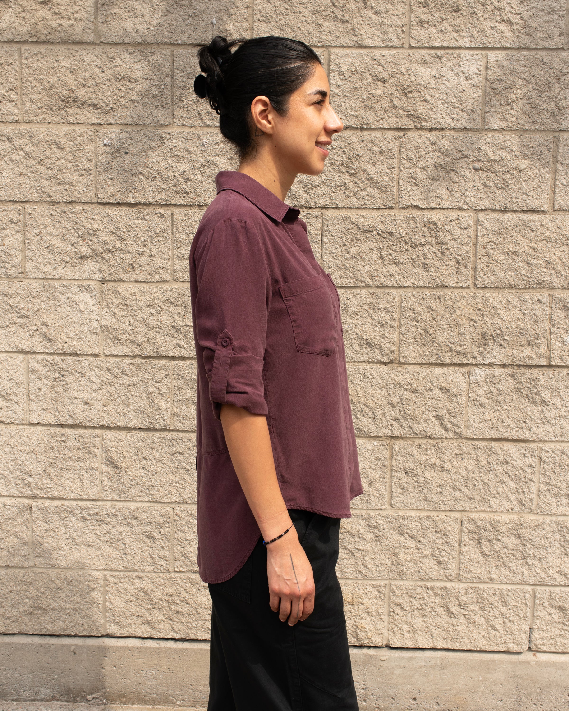 SPLIT BACK BUTTON DOWN SHIRT