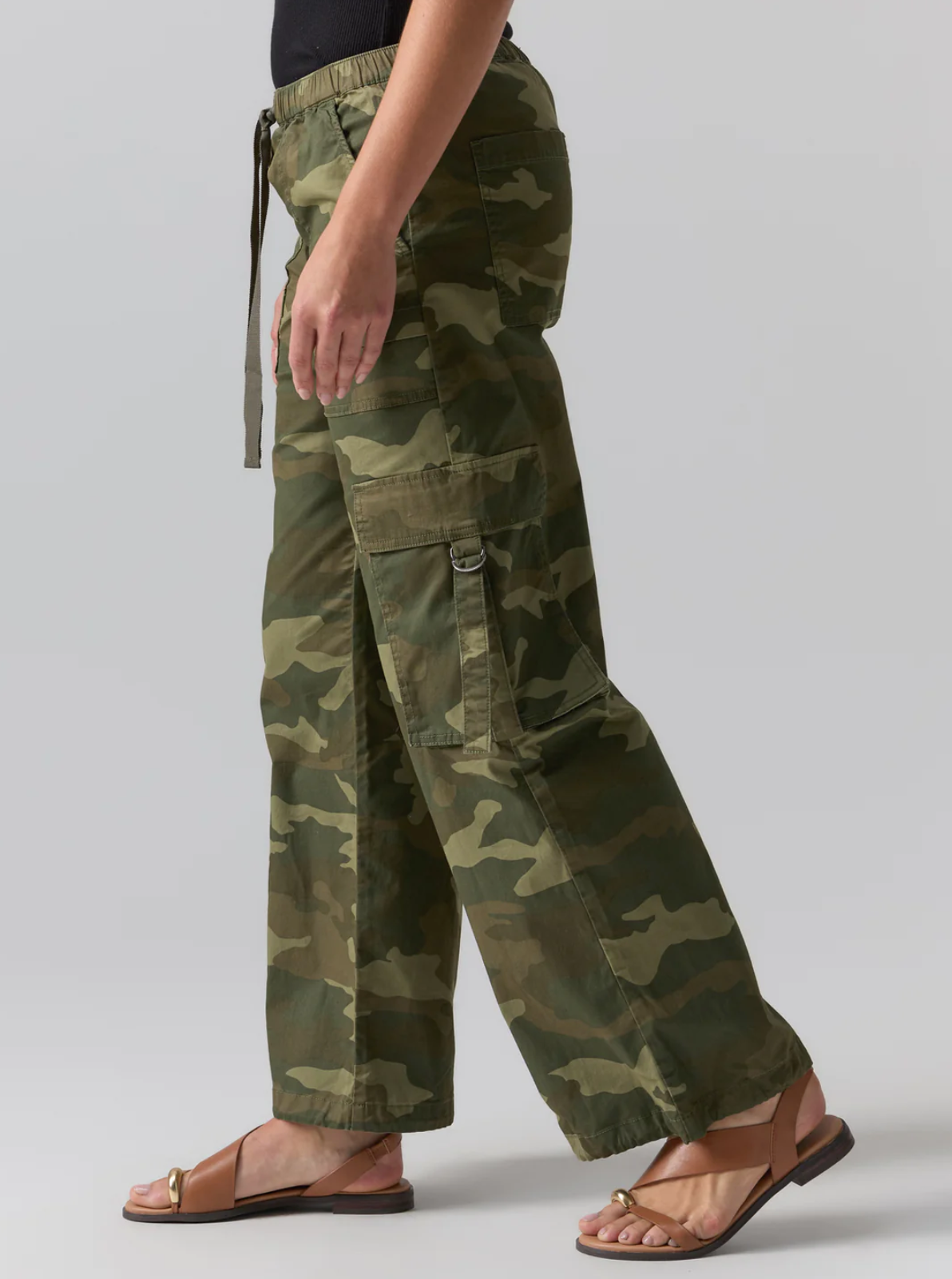 Sanctuary camo best sale cargo pants