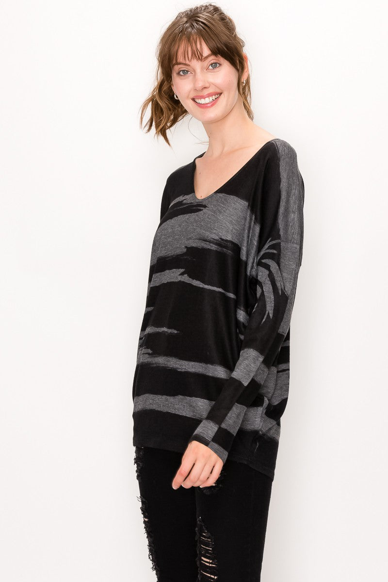 STREAKED DOLMAN V-NECK TOP