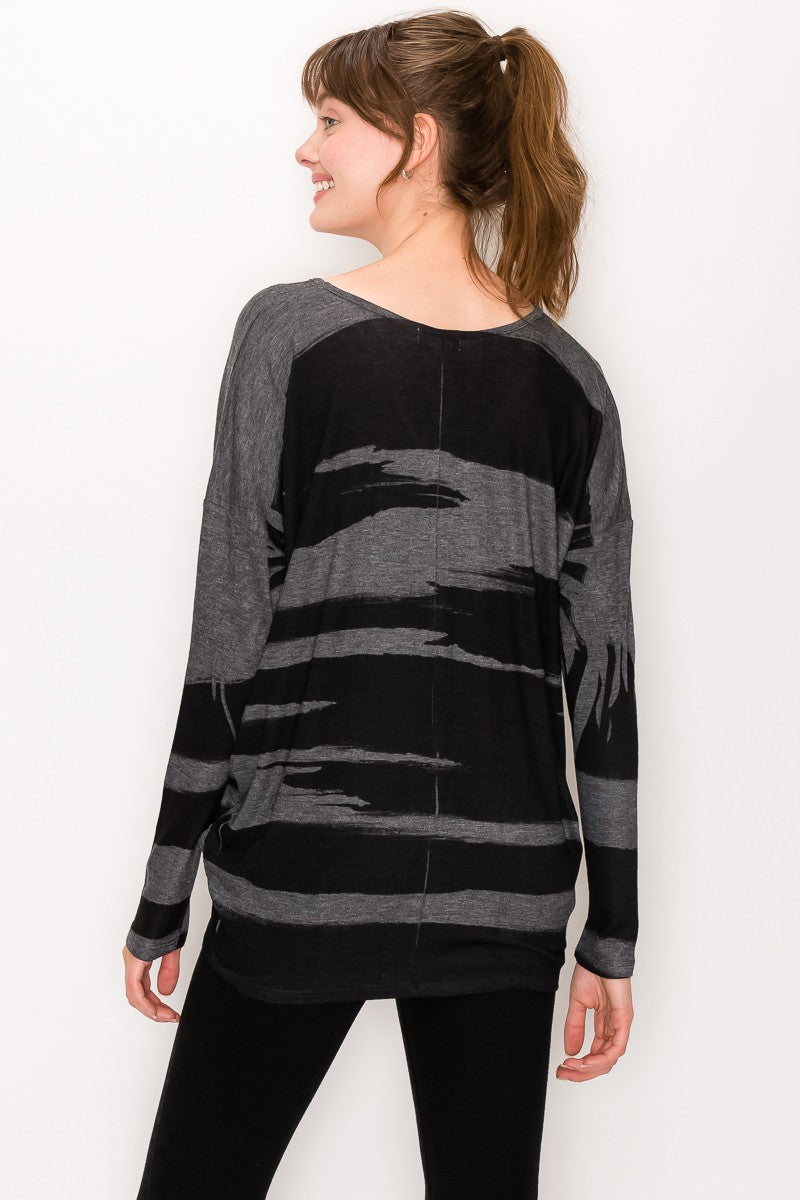 STREAKED DOLMAN V-NECK TOP
