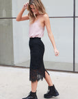 LACE SCALLOP PENCIL SKIRT