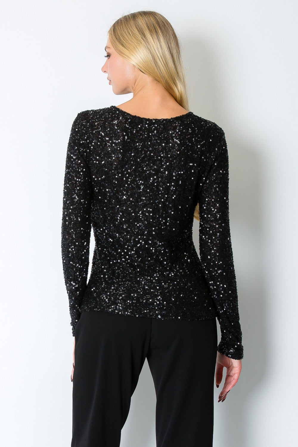 SEQUIN SCOOP NECK TOP