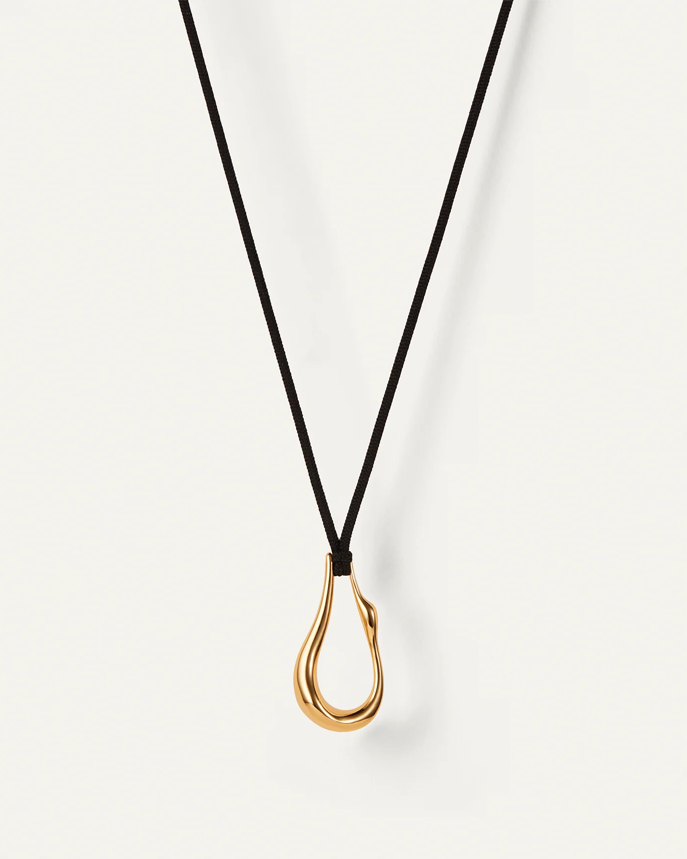 EGRET ROPE NECKLACE