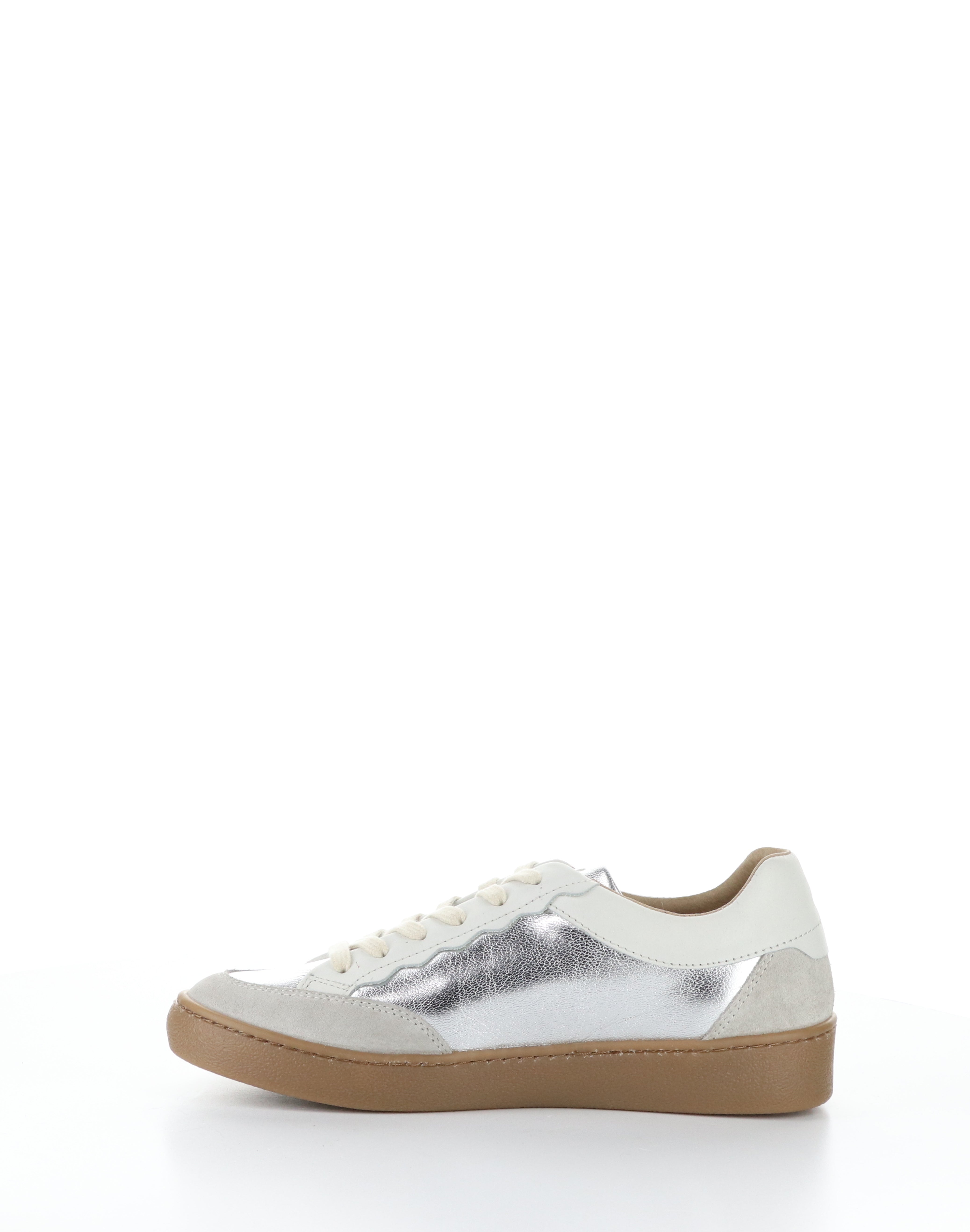 MYRA SCALLOP DETAIL LOW SNEAKER