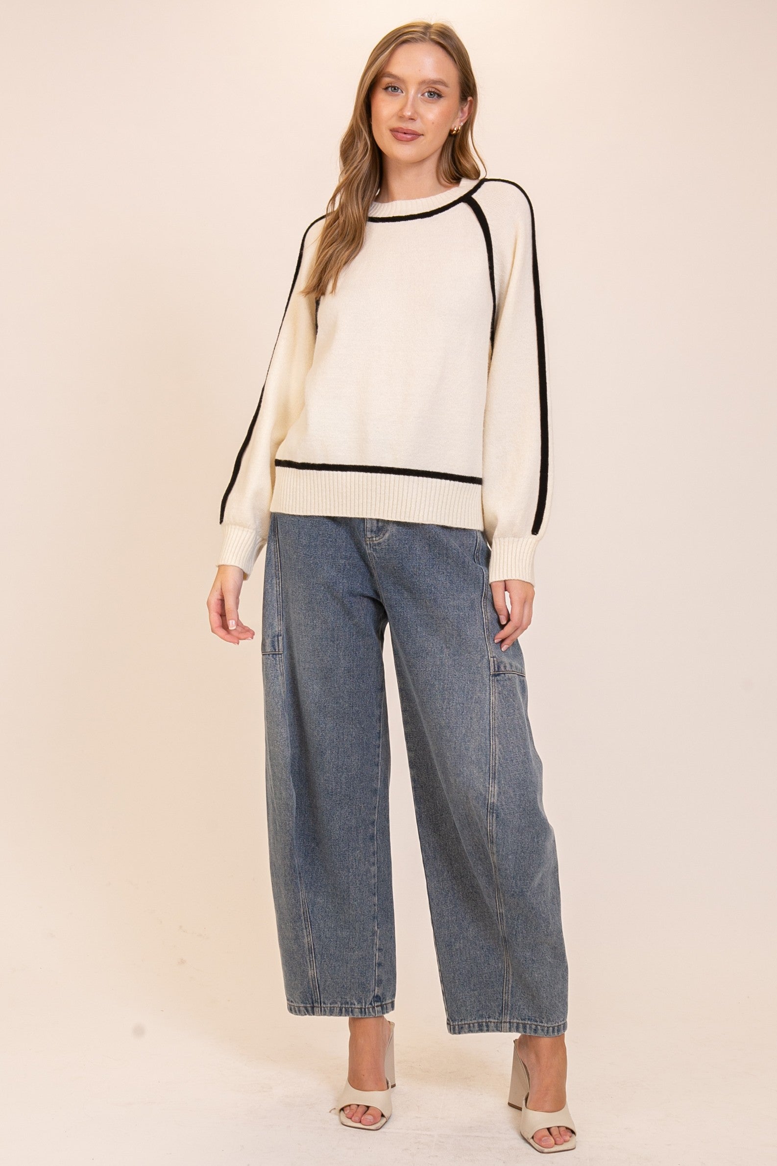 CONTRAST TRIM SWEATER