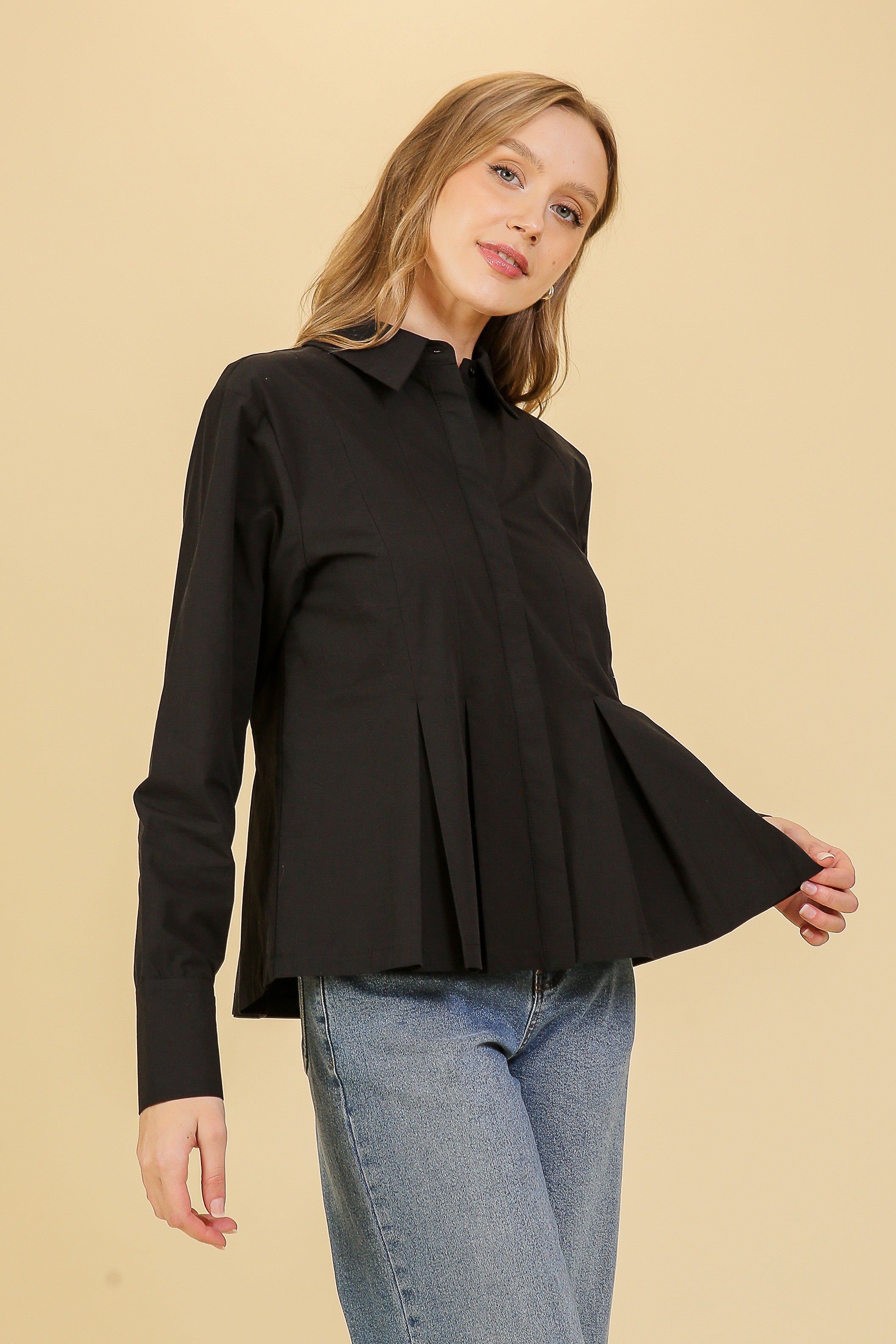BOX PLEAT BLOUSE
