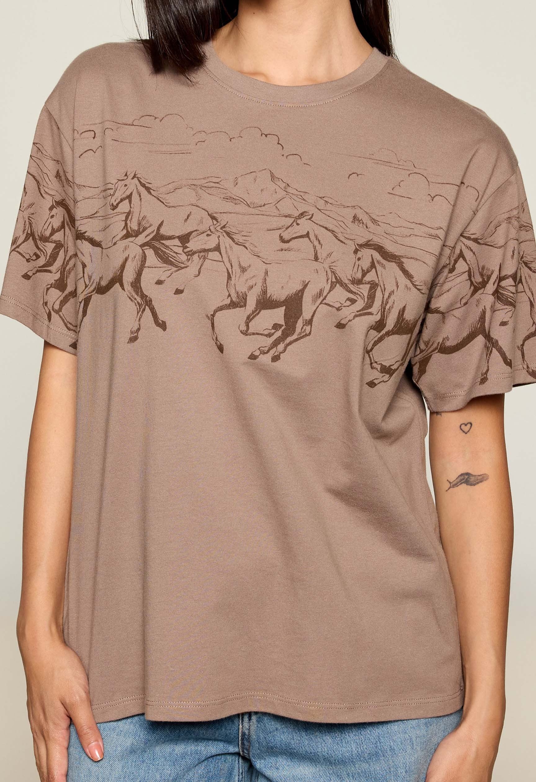SKETCHED  HORSES TEE