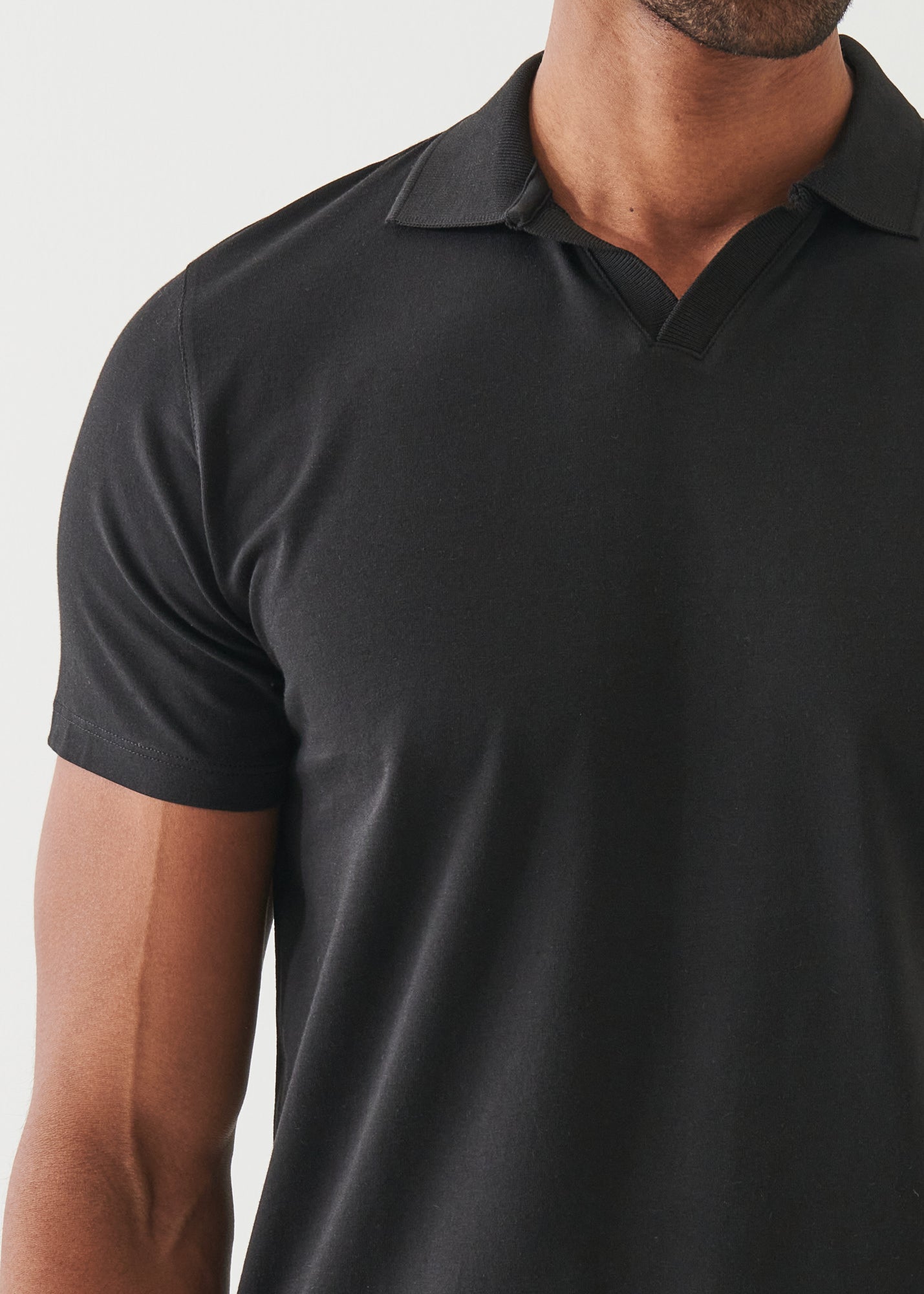 SHORT SLEEVE ICONIC OPEN POLO