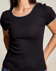 EMBROIDERED TRIM TEE