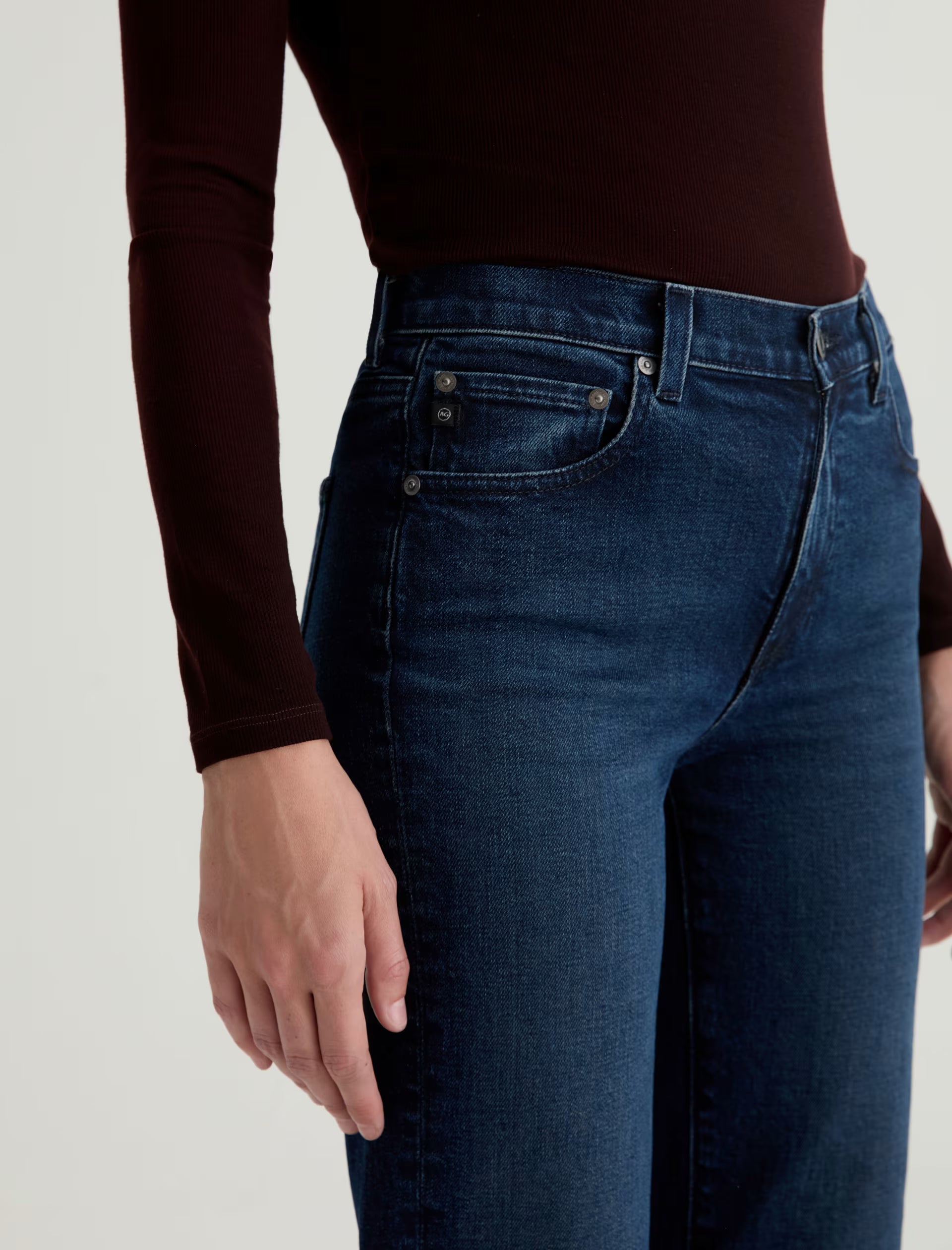 BRINLEY MID-RISE STRAIGHT IN MIDNIGHT SUN