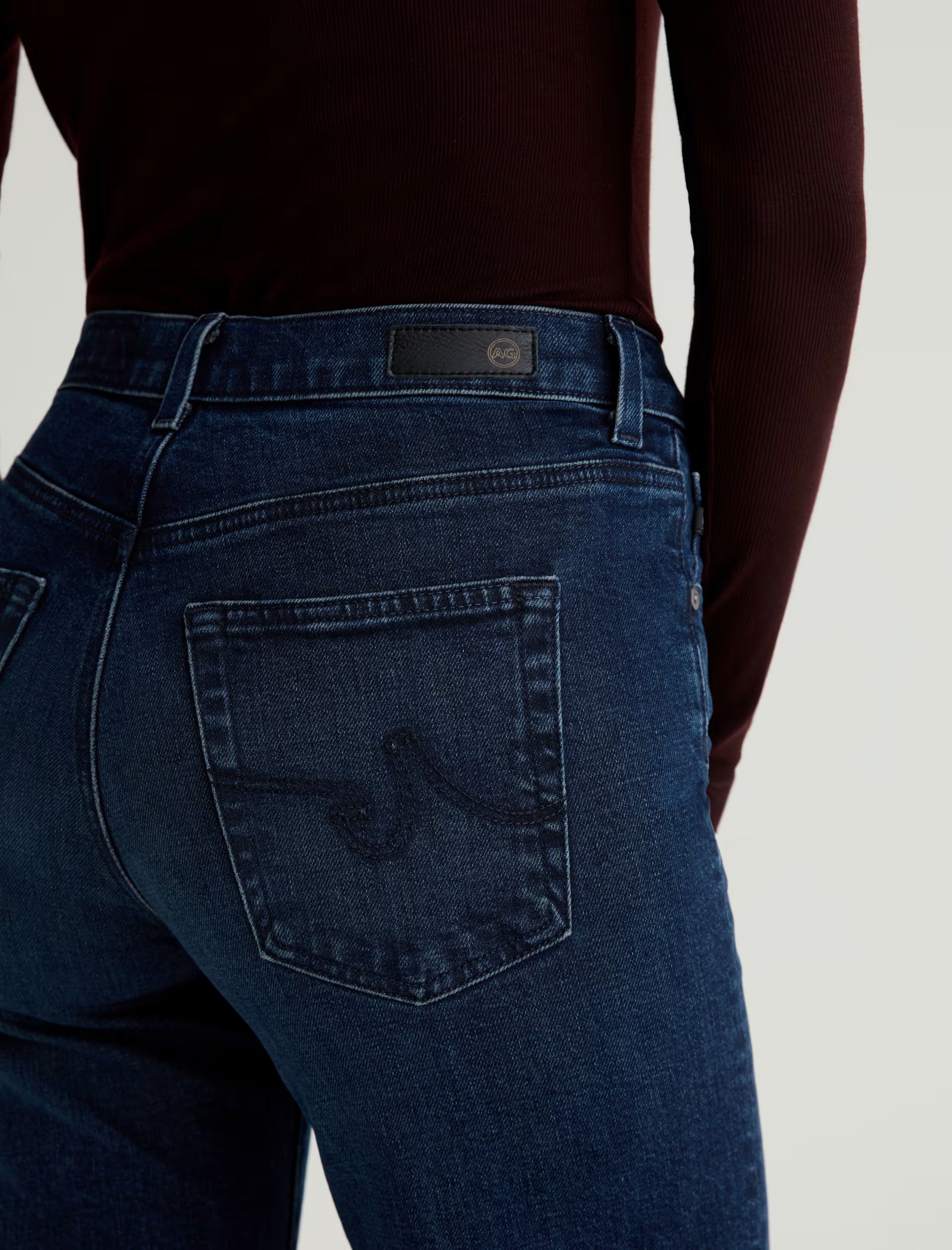 BRINLEY MID-RISE STRAIGHT IN MIDNIGHT SUN