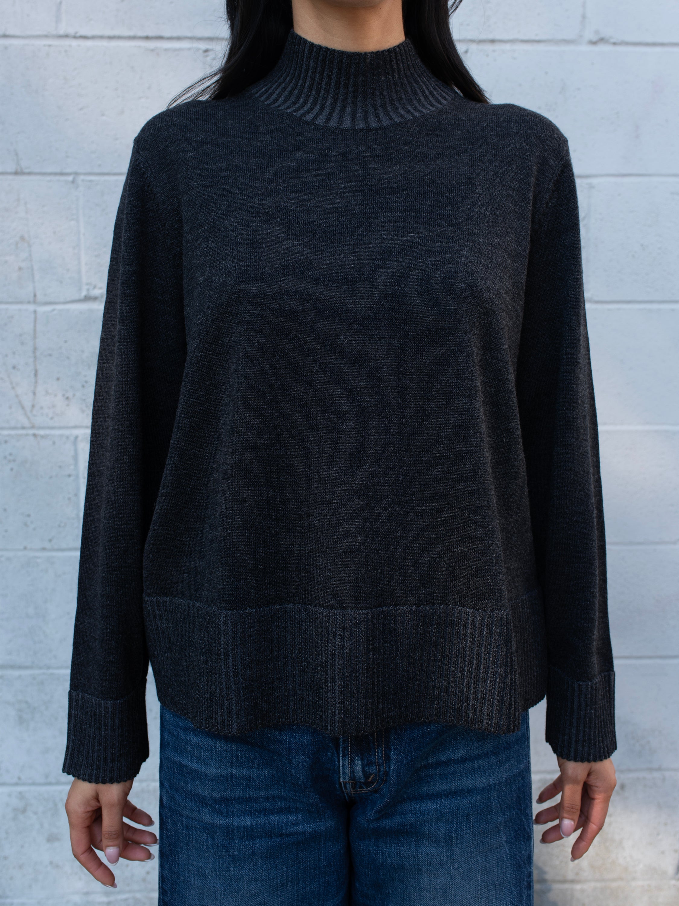 PLAITED XFINE MERINO RELAXED MOCK NECK SWEATER