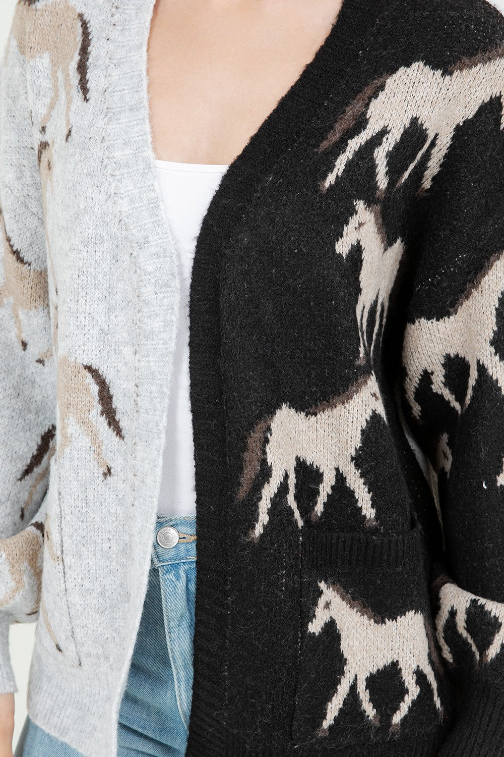 COLOUR BLOCK HORSE CARDIGAN