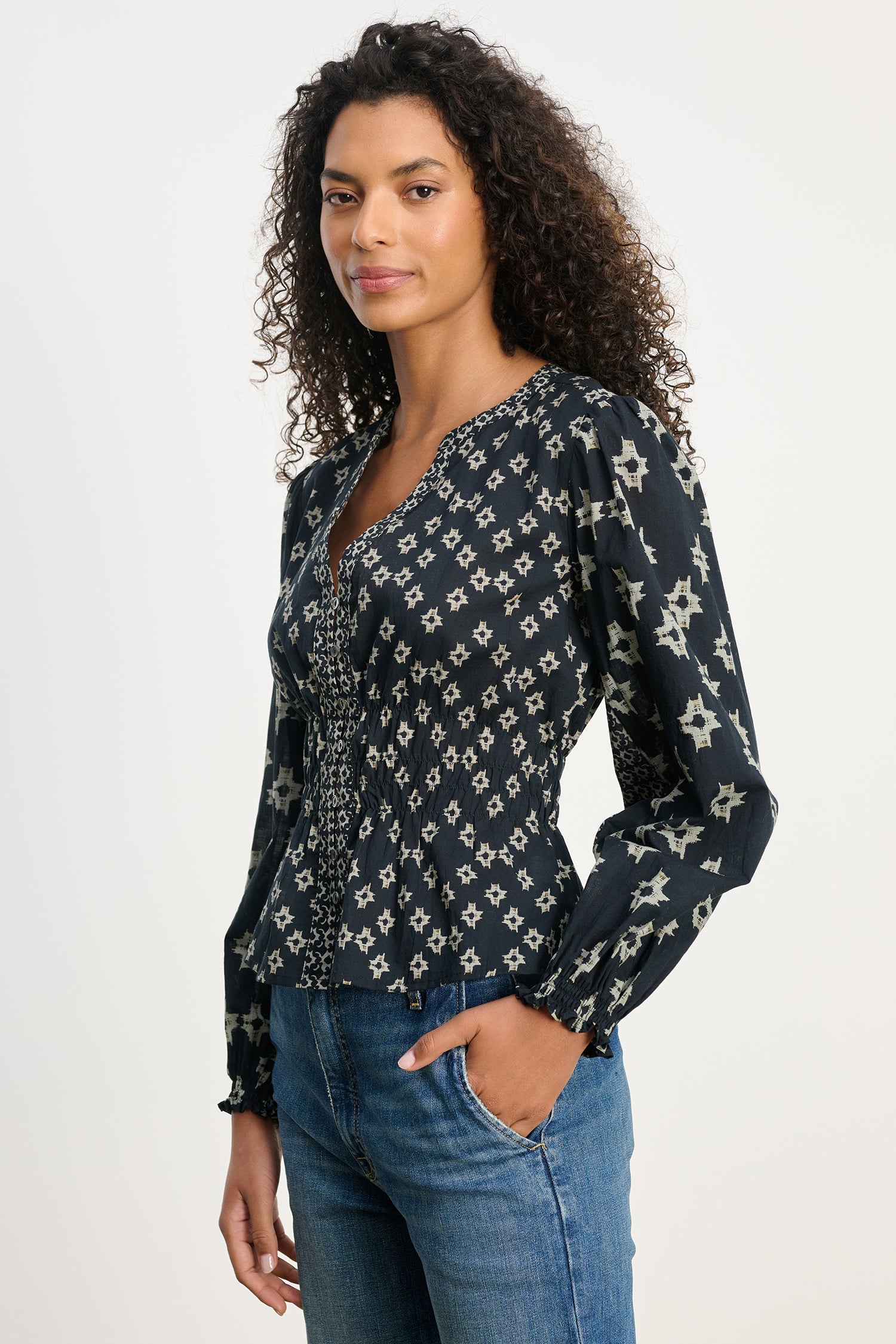 CHARLOTTE ASPEN PRINT SMOCKED WAIST BLOUSE