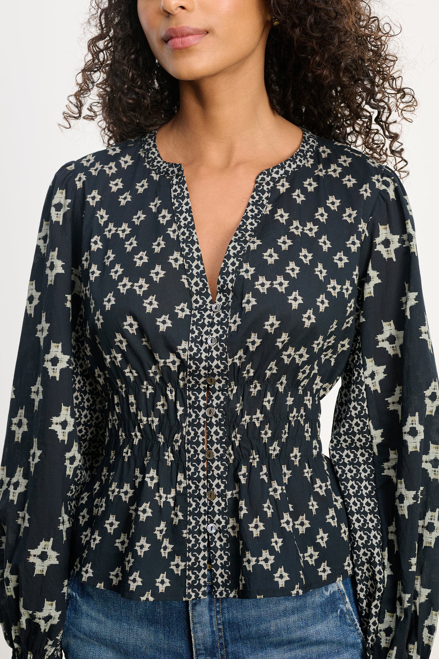 CHARLOTTE ASPEN PRINT SMOCKED WAIST BLOUSE