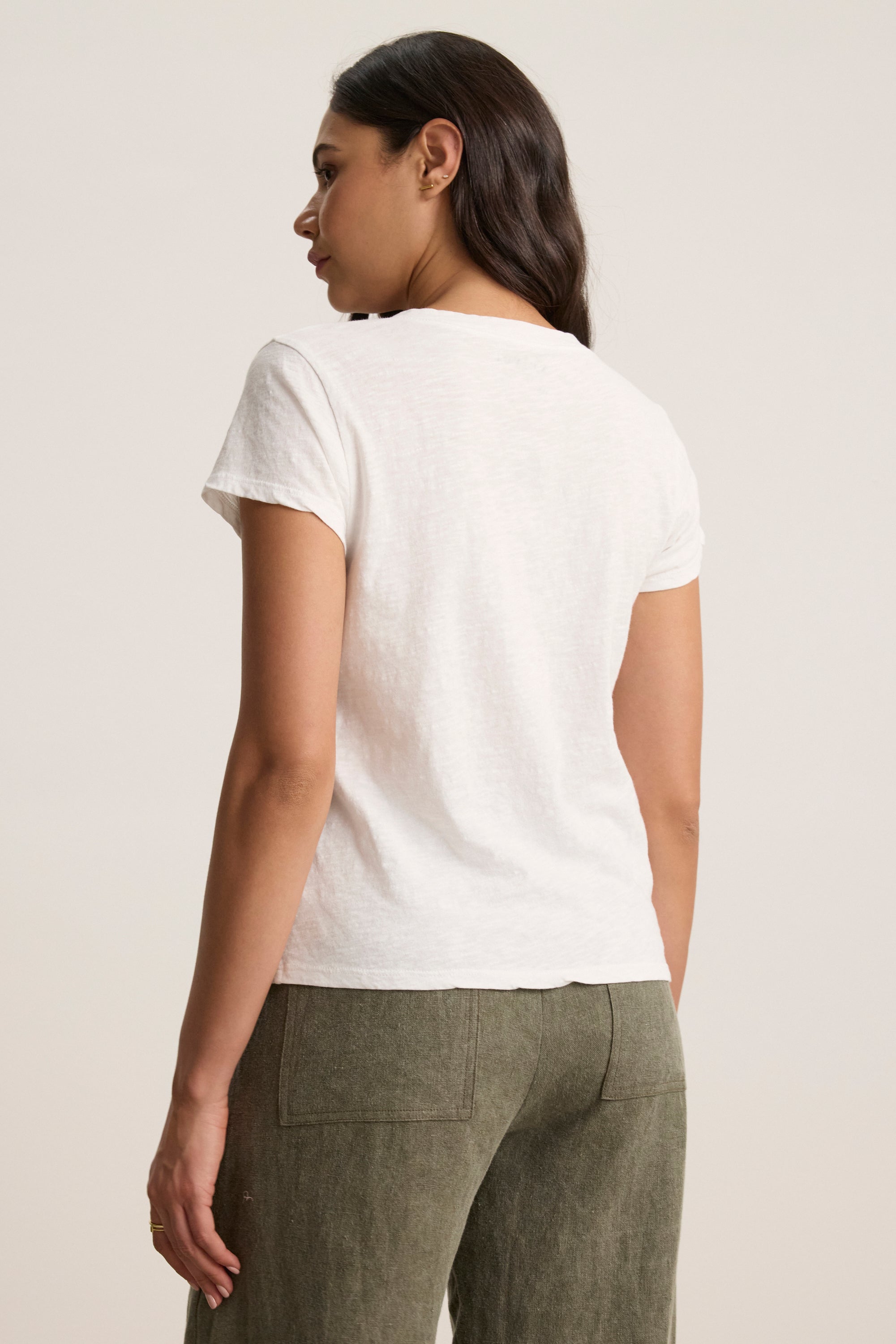 ELLIE CITY SLUB V-NECK TEE