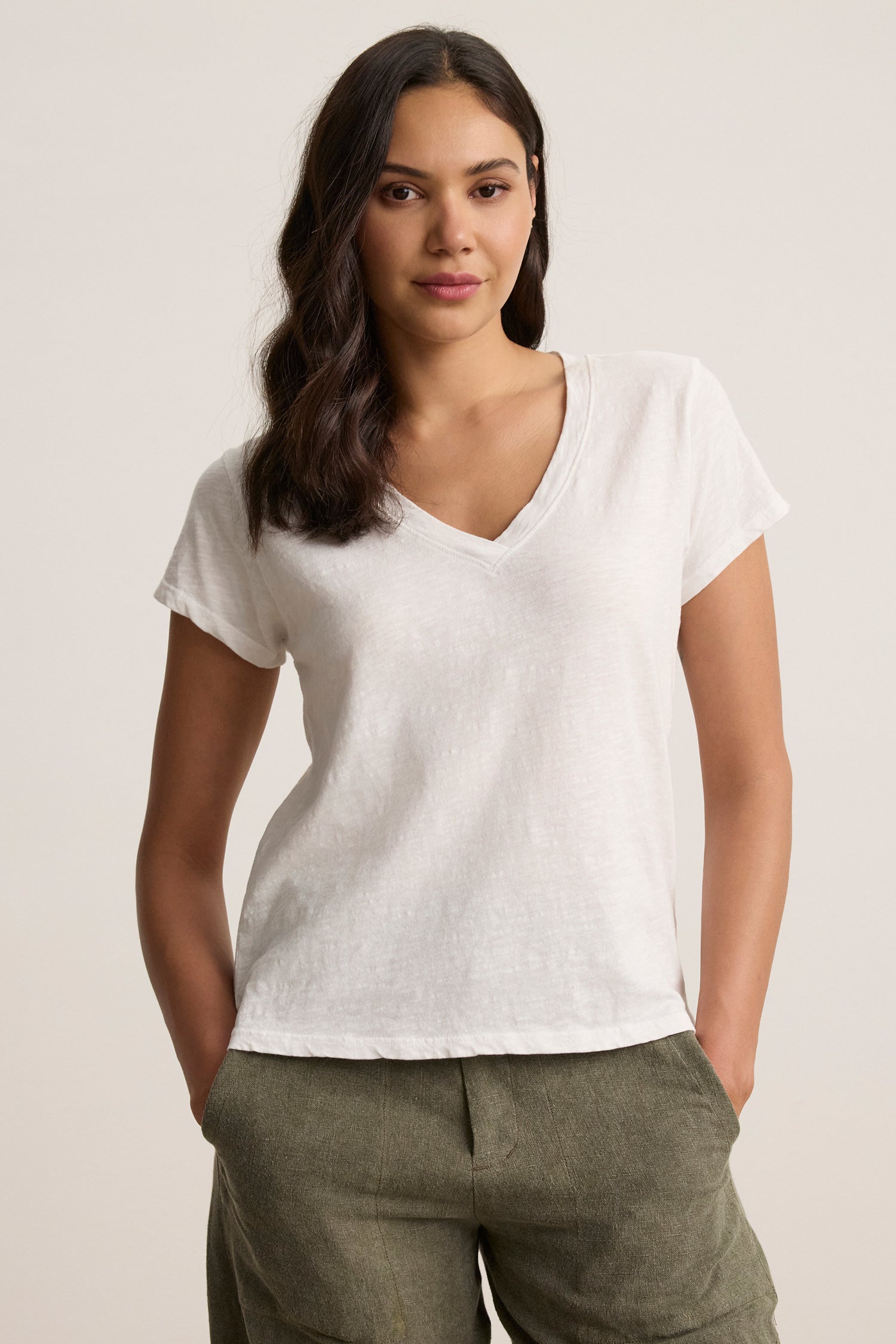 ELLIE CITY SLUB V-NECK TEE
