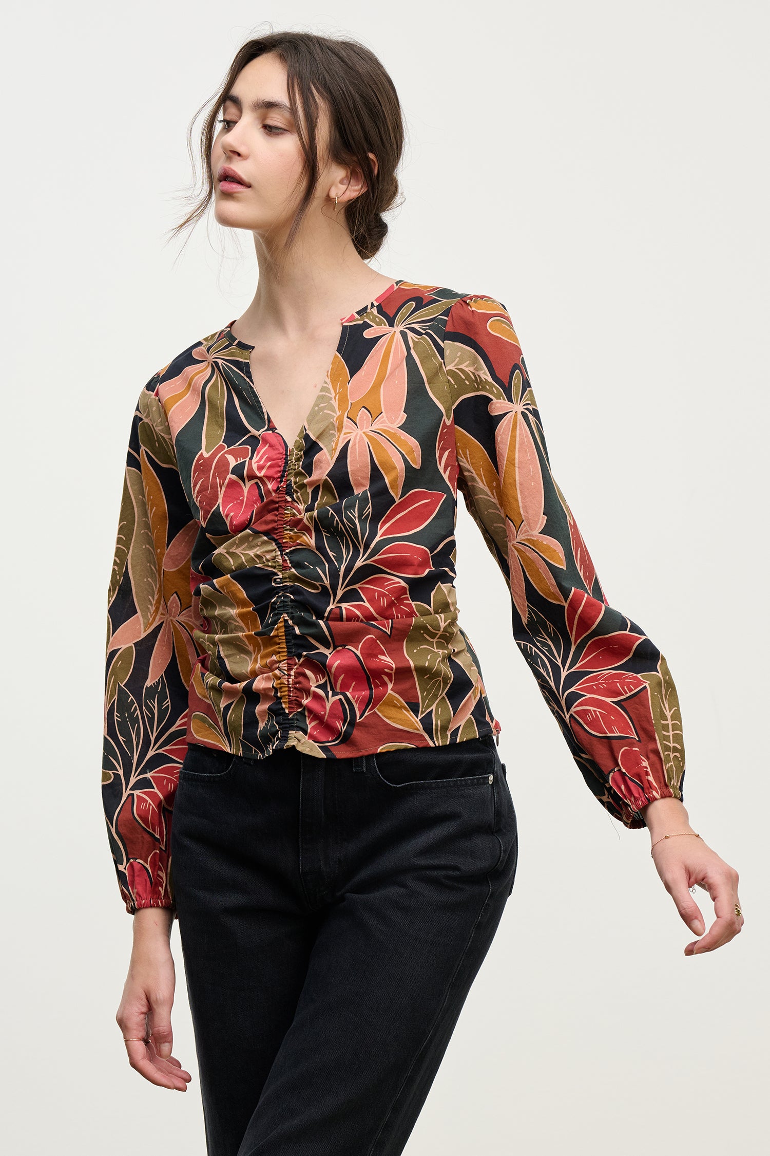 SYDNEY RUCHED FLORAL V-NECK BLOUSE