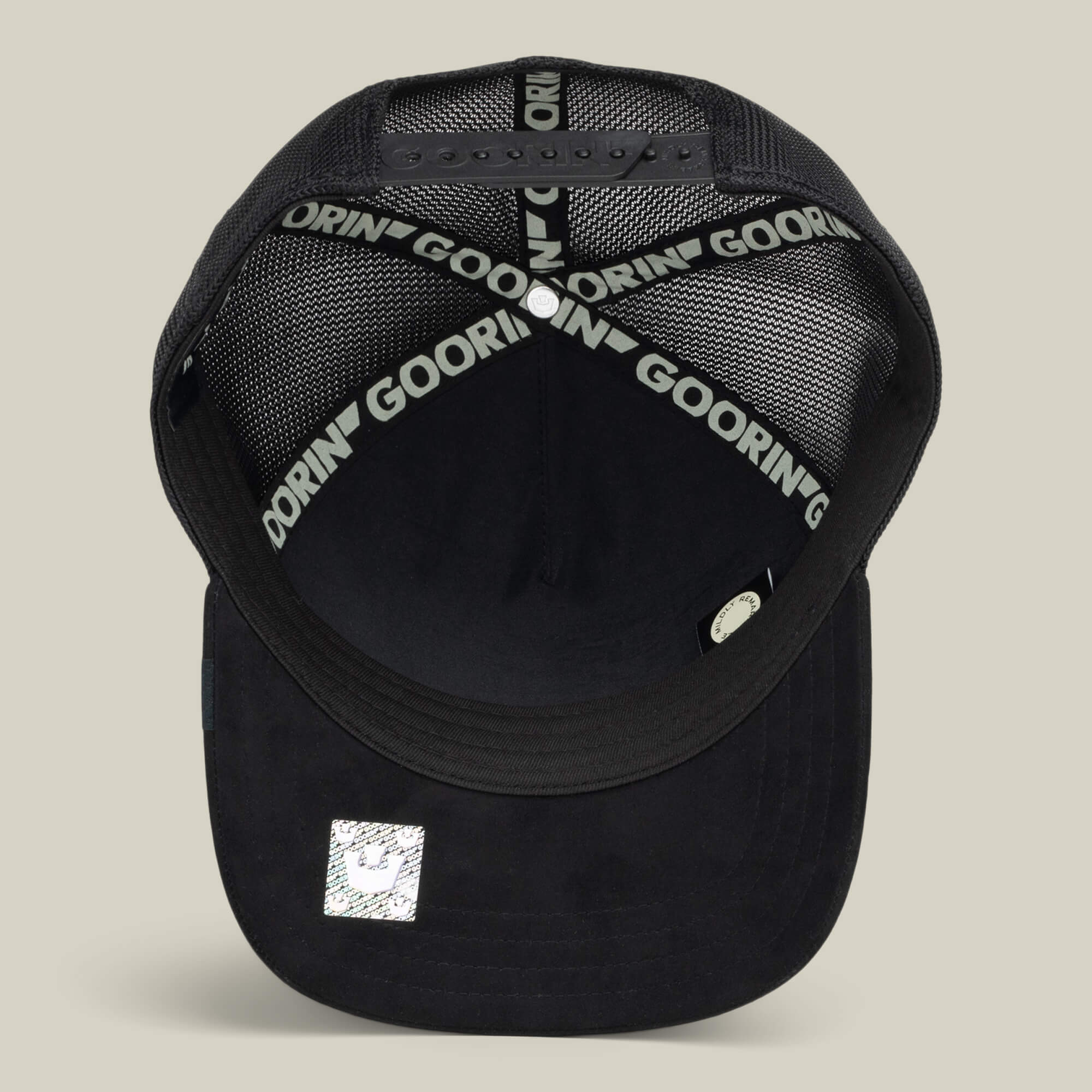 BLACK OUT CHICK BALL CAP
