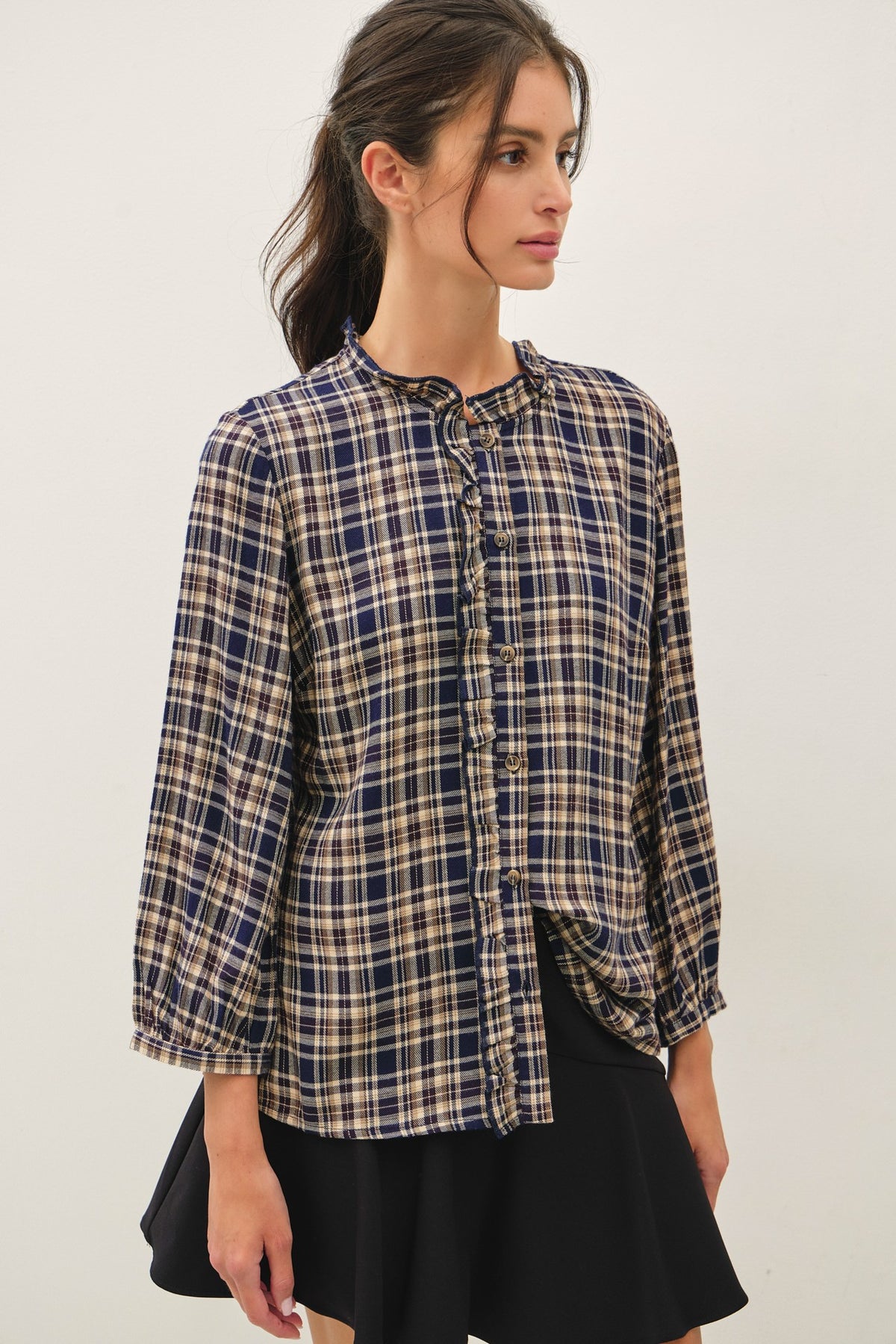 RUFFLE NECK PLAID BLOUSE