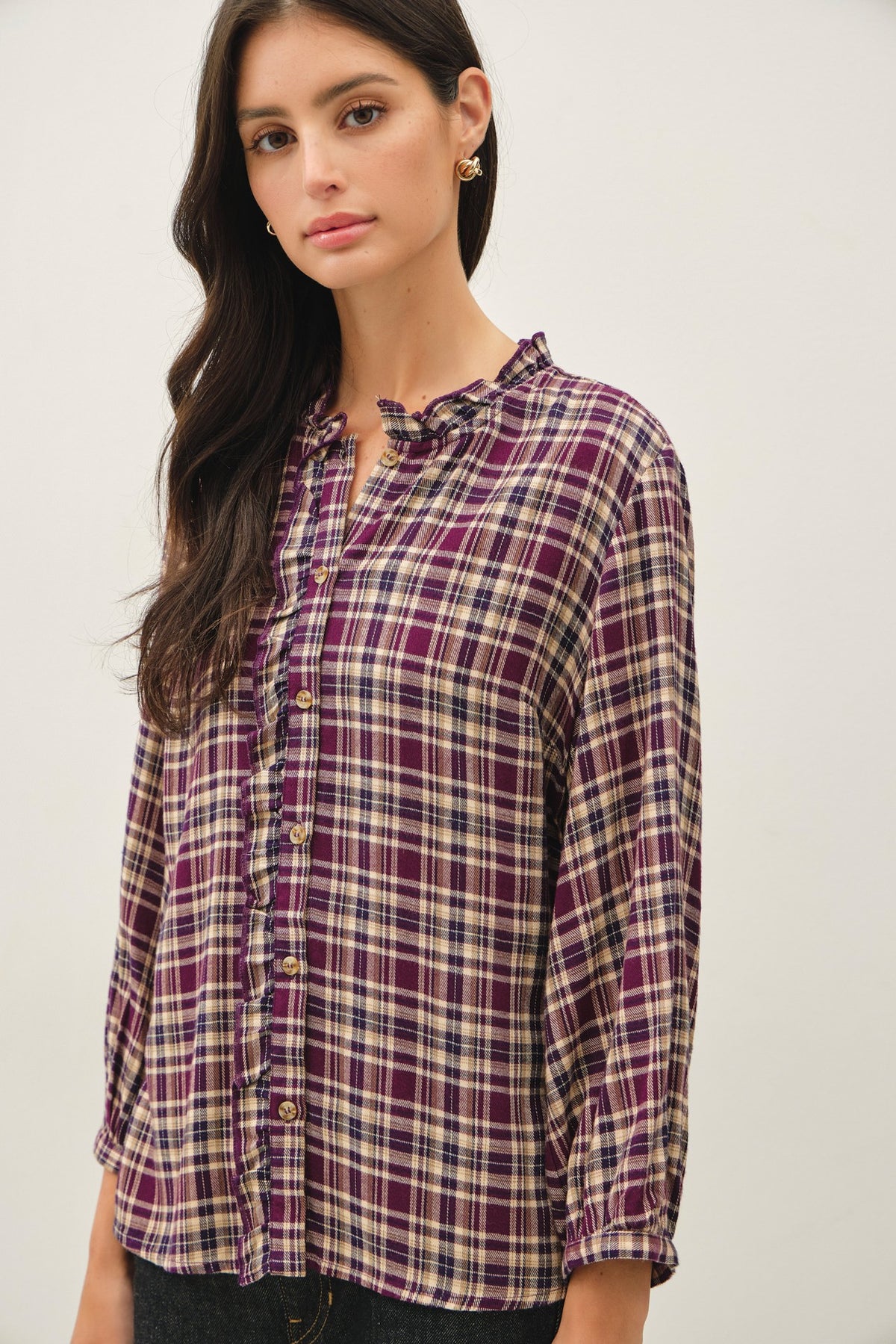 RUFFLE NECK PLAID BLOUSE