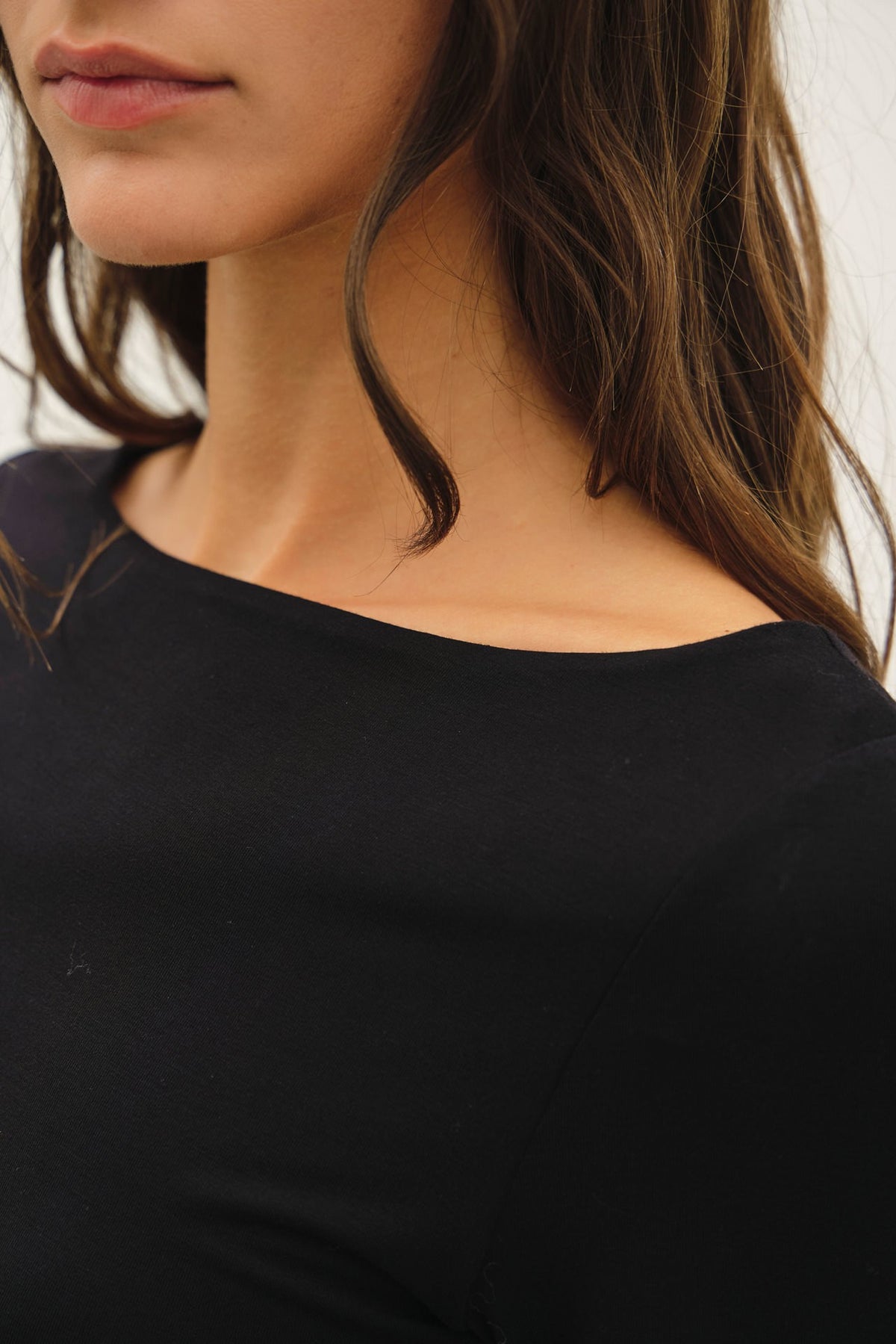 ESSENTIAL BOATNECK TOP