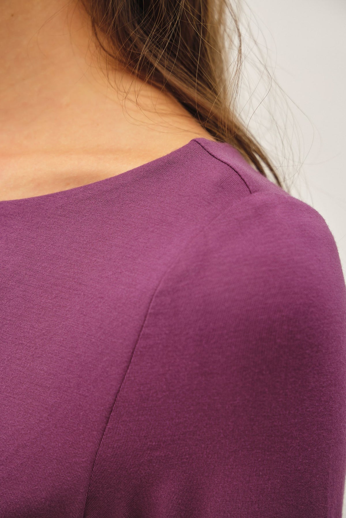 ESSENTIAL BOATNECK TOP