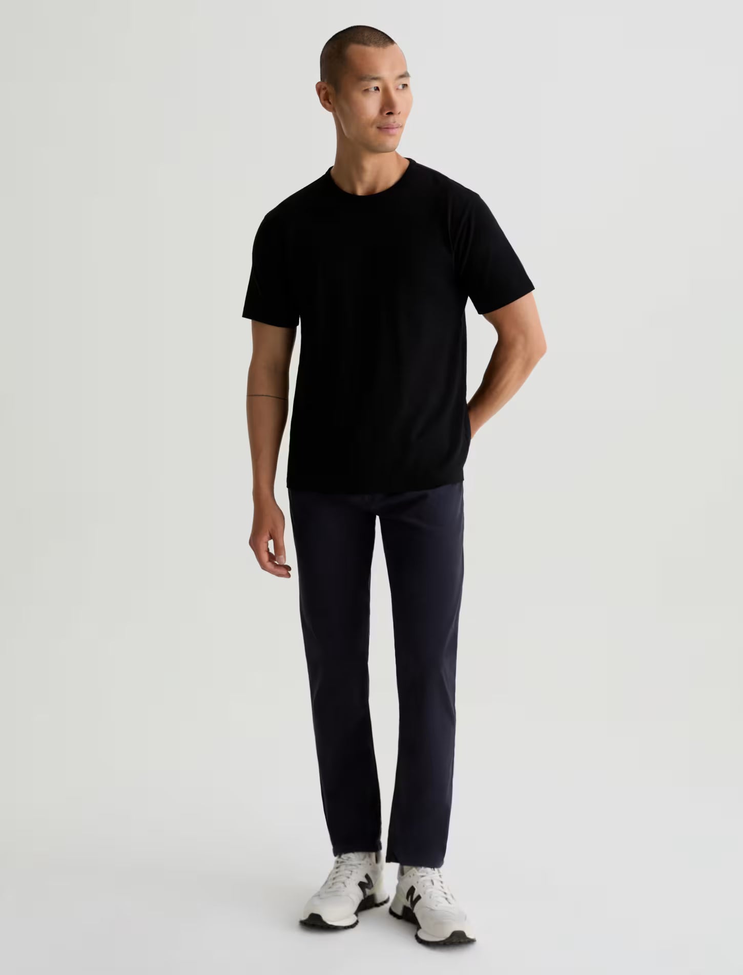 TELLIS MODERN SLIM SUEDED SATEEN IN NEW NAVY