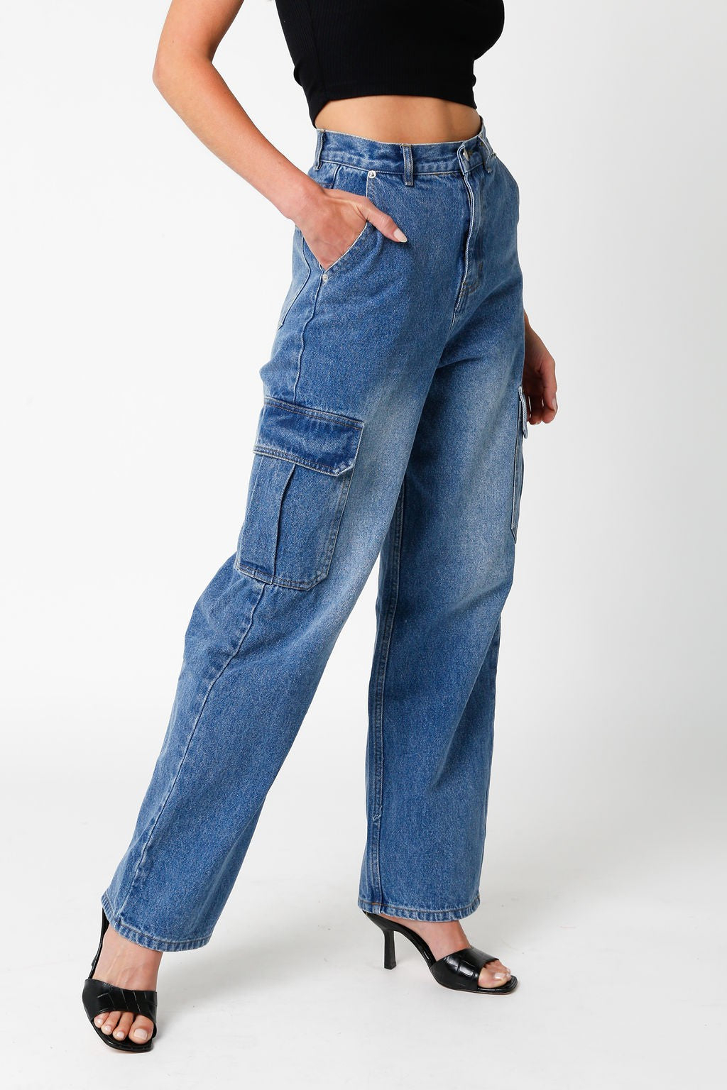 side view of the cargo jeans