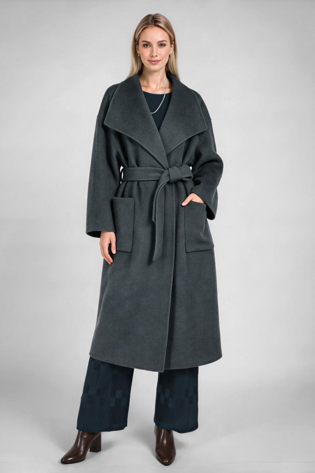 LARGE LAPEL WOOL COAT