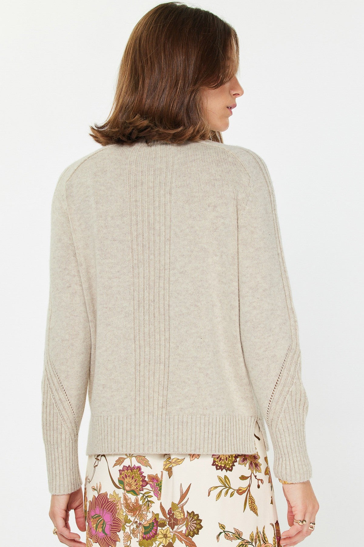 RIB DETAIL CASHMERE BLEND TURTLENECK SWEATER