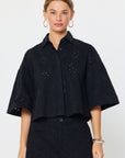 EYELET CROP 1/2 SLEEVE SHIRT