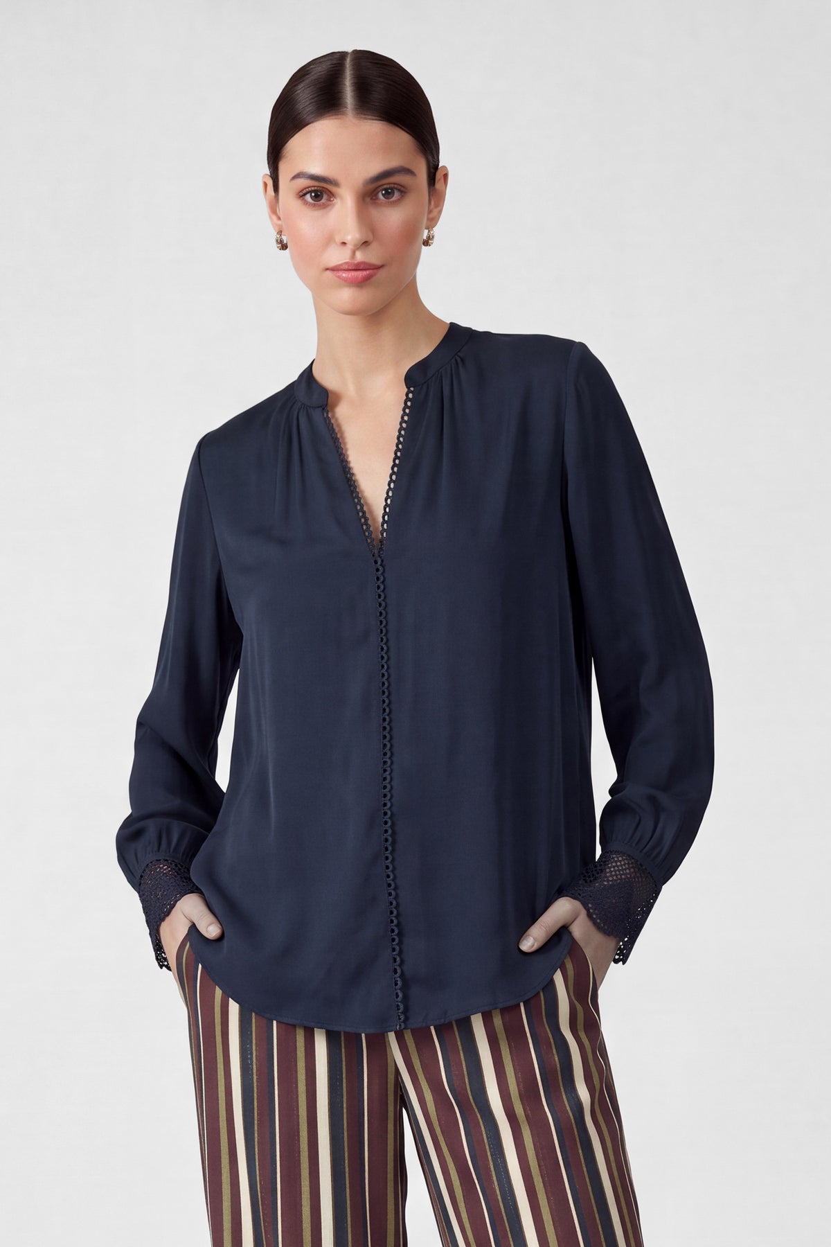 SCALLOP LACE TRIM V-NECK BLOUSE