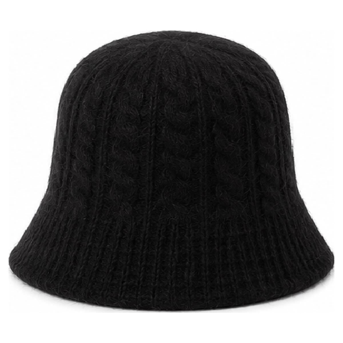 CABLE KNIT BUCKET HAT