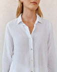 CLASSIC BUTTON DOWN SHIRT