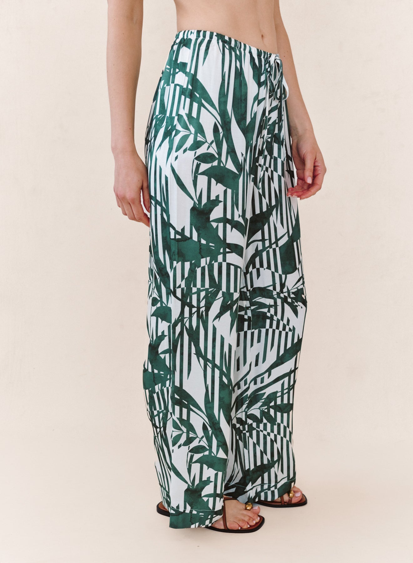 PALM PARADISE WIDE LEG PANT WITH WIDE HEM