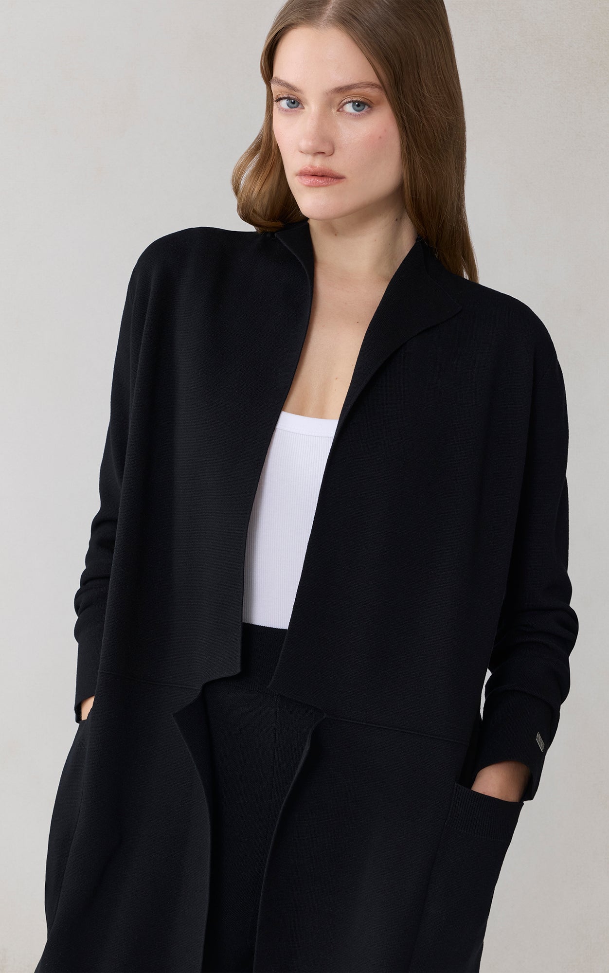*COMING SOON* BENELA MID LENGTH SPLIT LAPEL COATIGAN