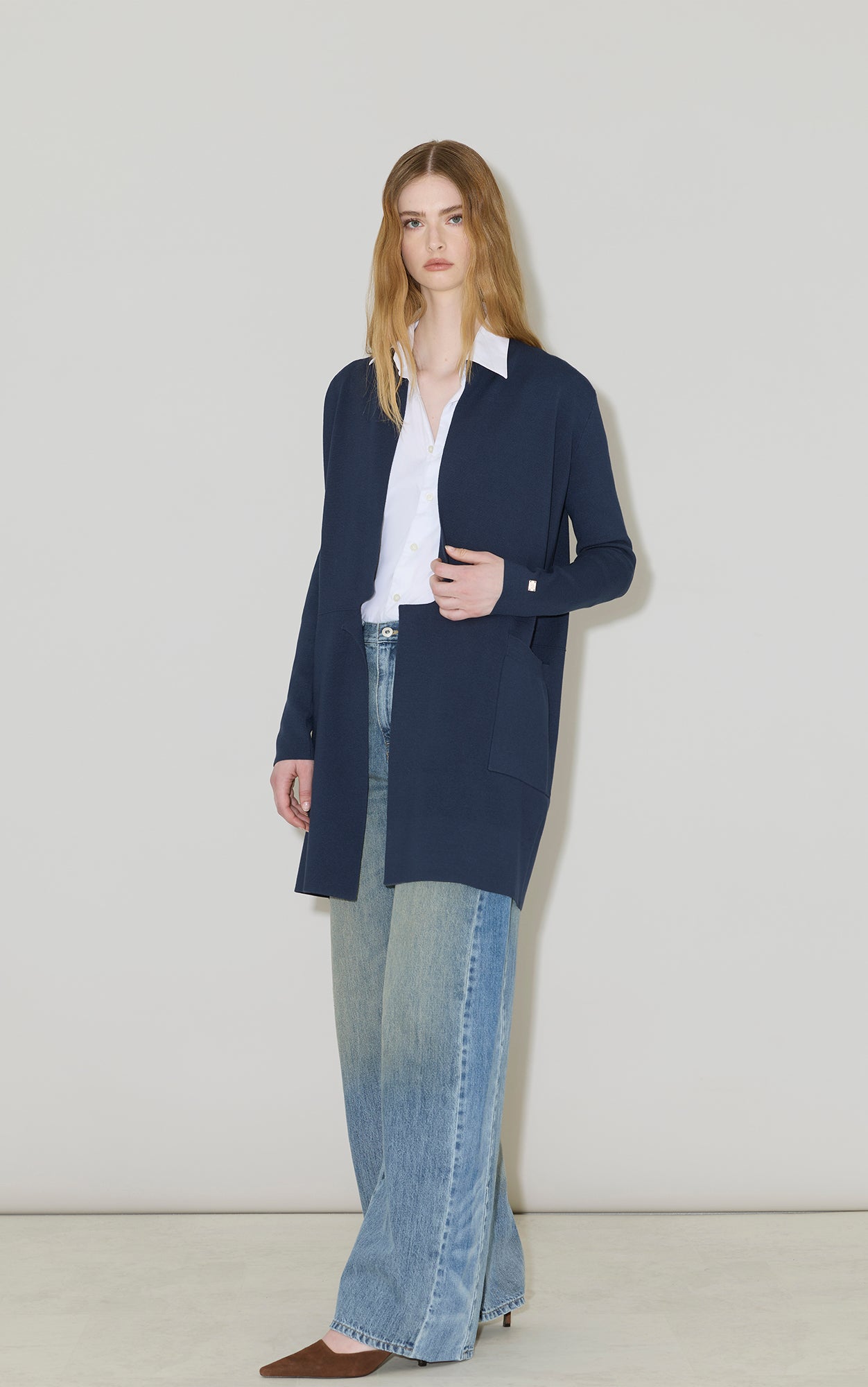 *COMING SOON* BENELA MID LENGTH SPLIT LAPEL COATIGAN