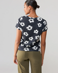 THE PERFECT TEE IN FLOWER POP